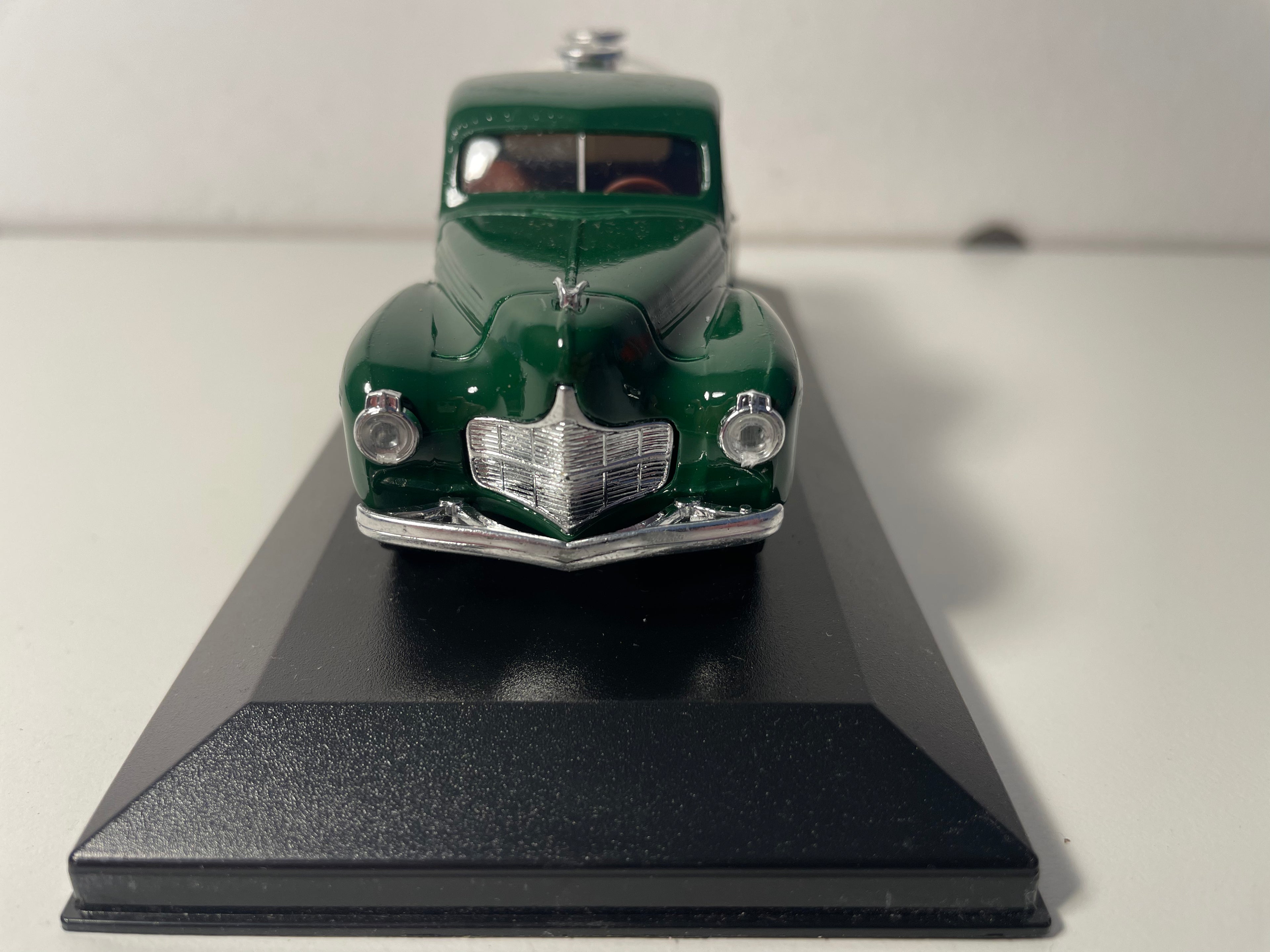 Dodge cisterna verde y tanque blanco CASTROL - Solido