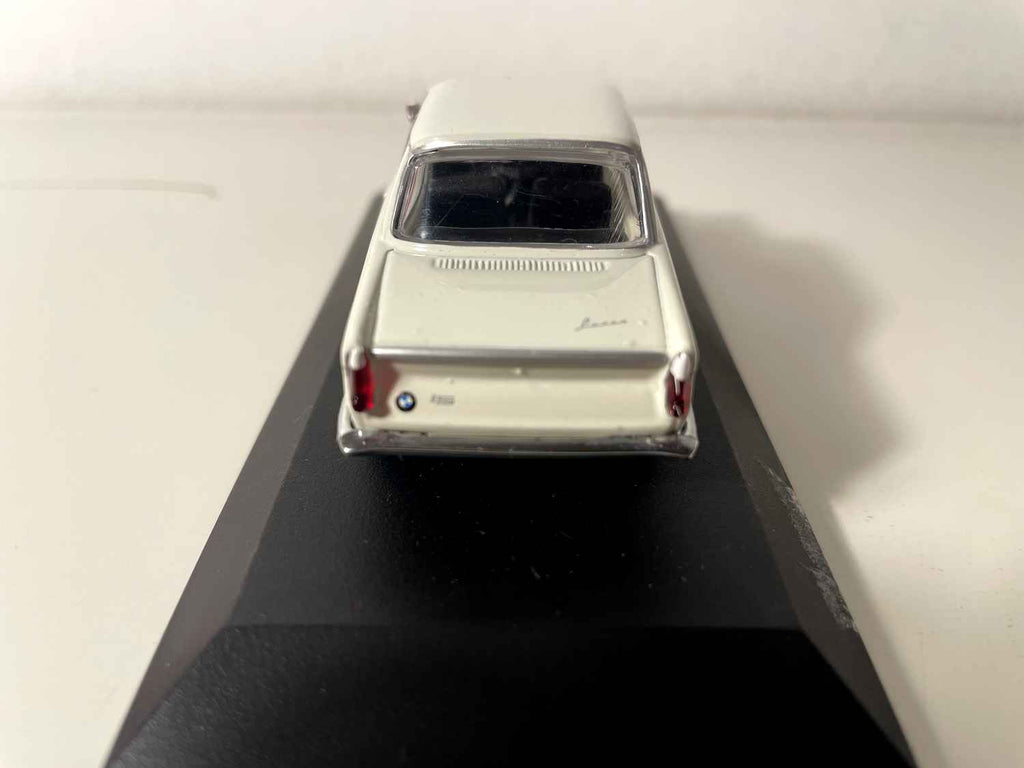 BMW 700 LS wäiss vun 1962 - Minichamps