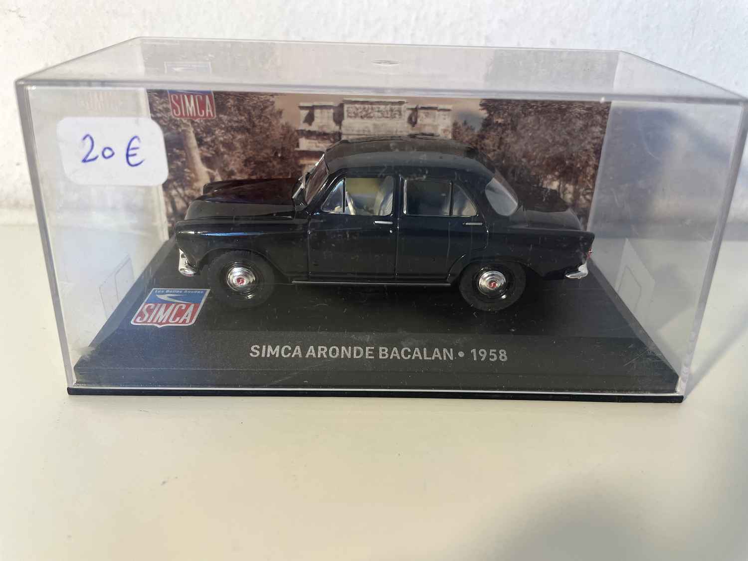 SIMCA Aronde Bacalan negro de 1958