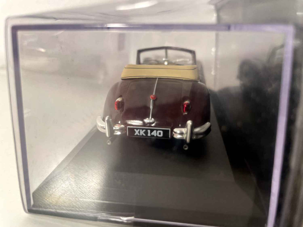 Jaguar XK140 bordeaux