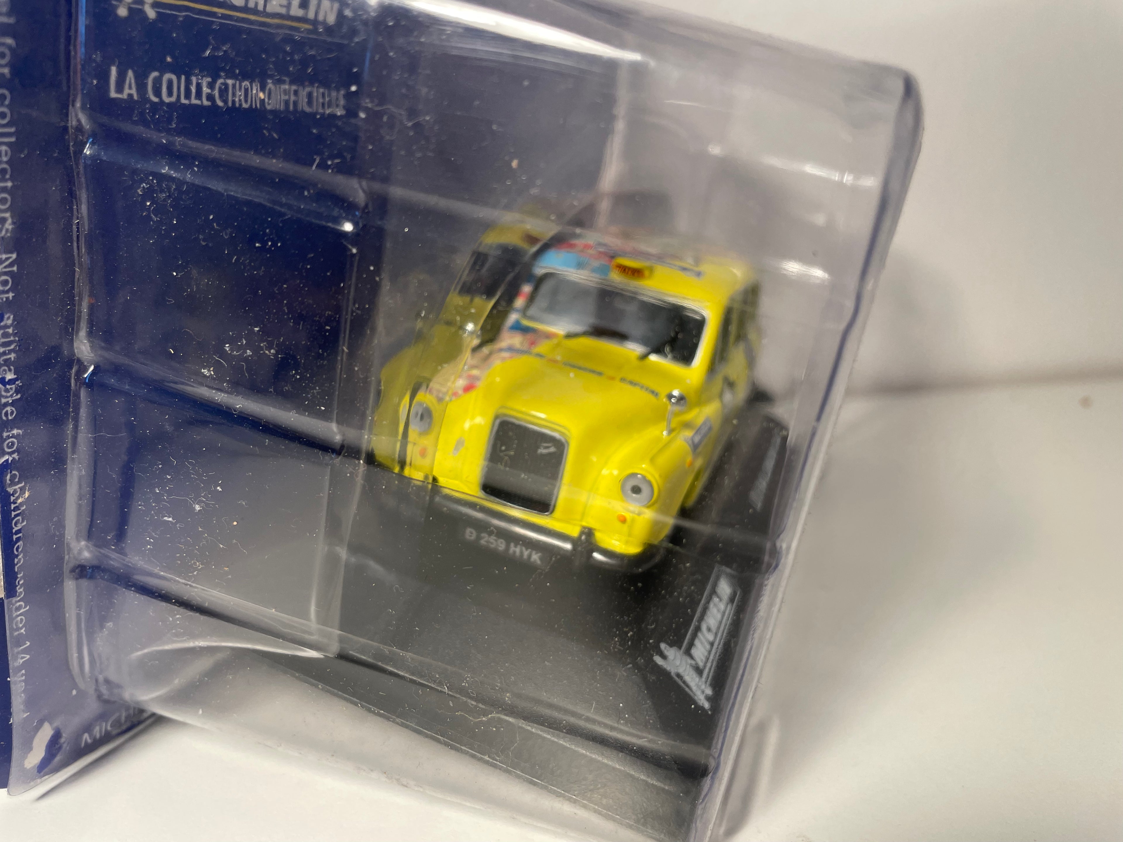 LTI FX4 Taxi aus London Michelin