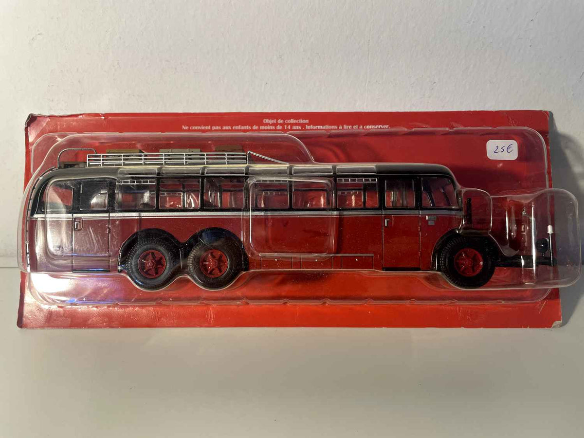 Autobus Mercedes-Benz O 10000 z 1938 roku (autokar / autokar / autobus)