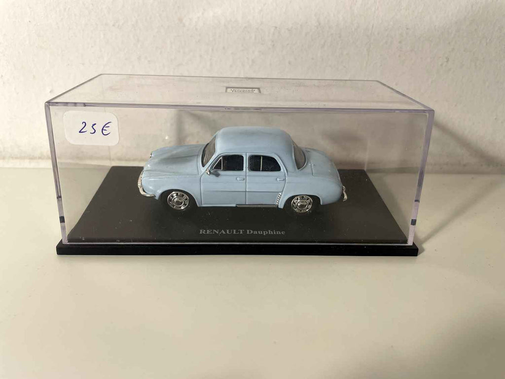 Renault Dauphine bleue pâle - Universal Hobbies