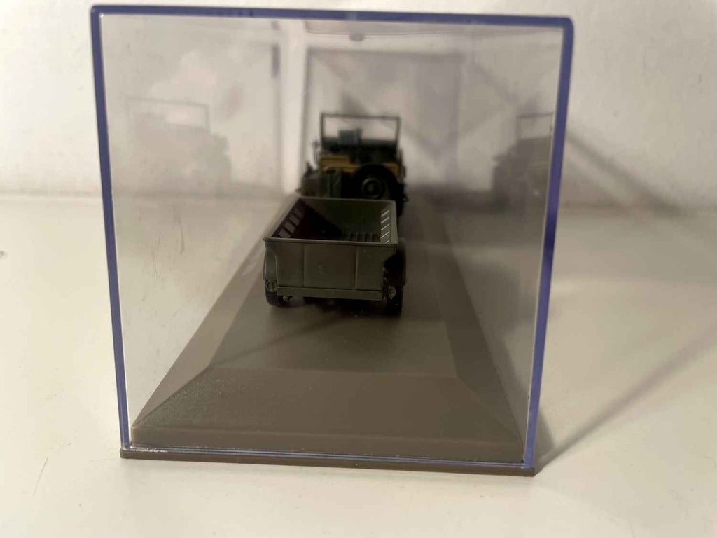 Jeep Willys MB en zijn aanhanger van de 2e DB - Atlas