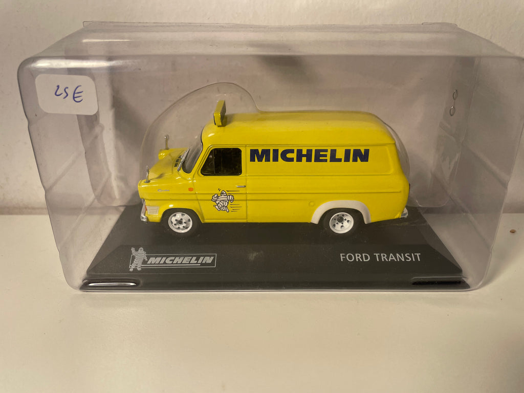 Ford Transit jaune MICHELIN