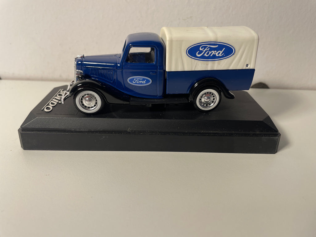 Ford V8 pick-up azul con lona - Solido referencia 4441 (lona descolorida)