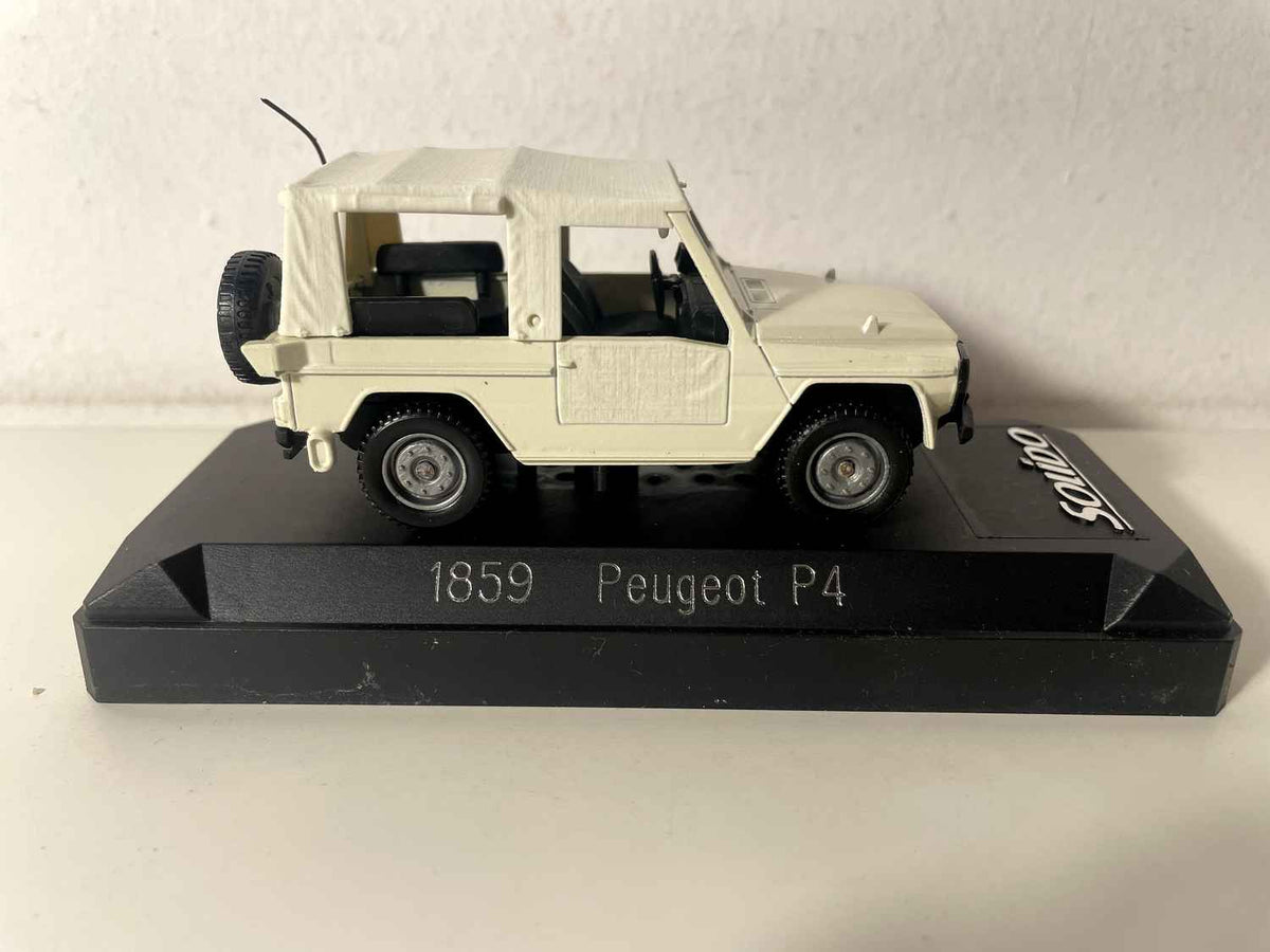 Peugeot P4 blanc cassé/beige clair? - Solido référence 1859