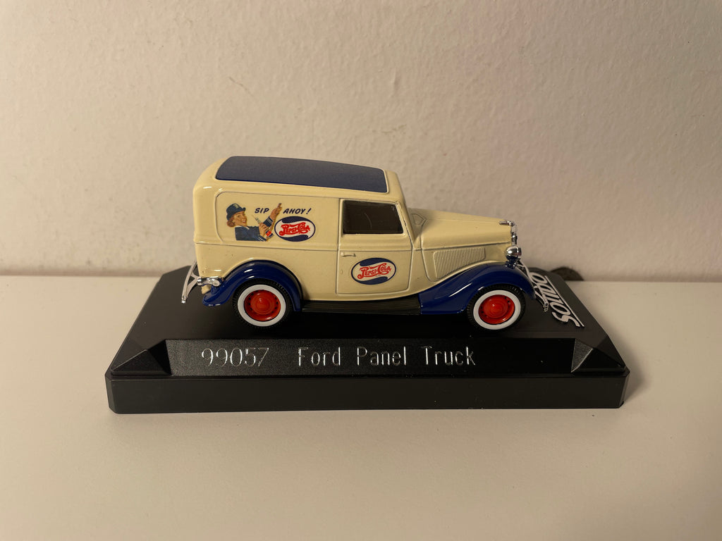 Ford Panel Truck bege e azul com publicidade PEPSI-COLA - Solido referência 99057 (com caixa de papelão)