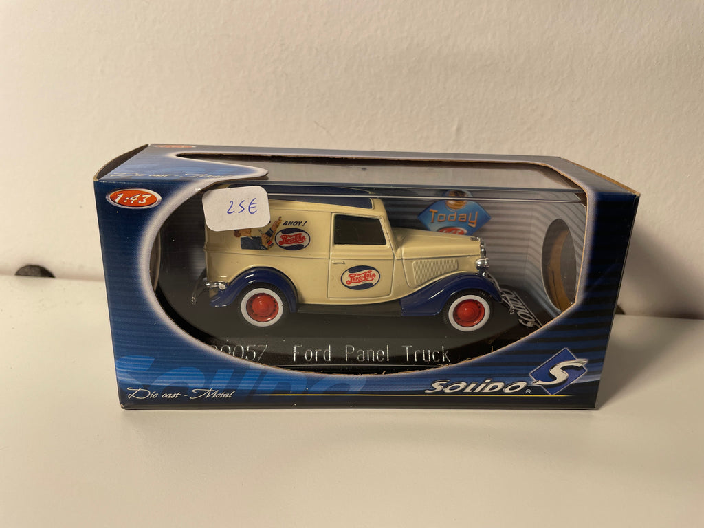 Ford Panel Truck bege e azul com publicidade PEPSI-COLA - Solido referência 99057 (com caixa de papelão)