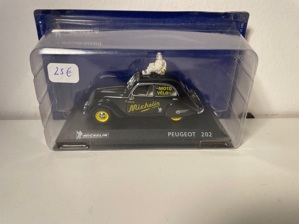 Peugeot 202 noire MICHELIN