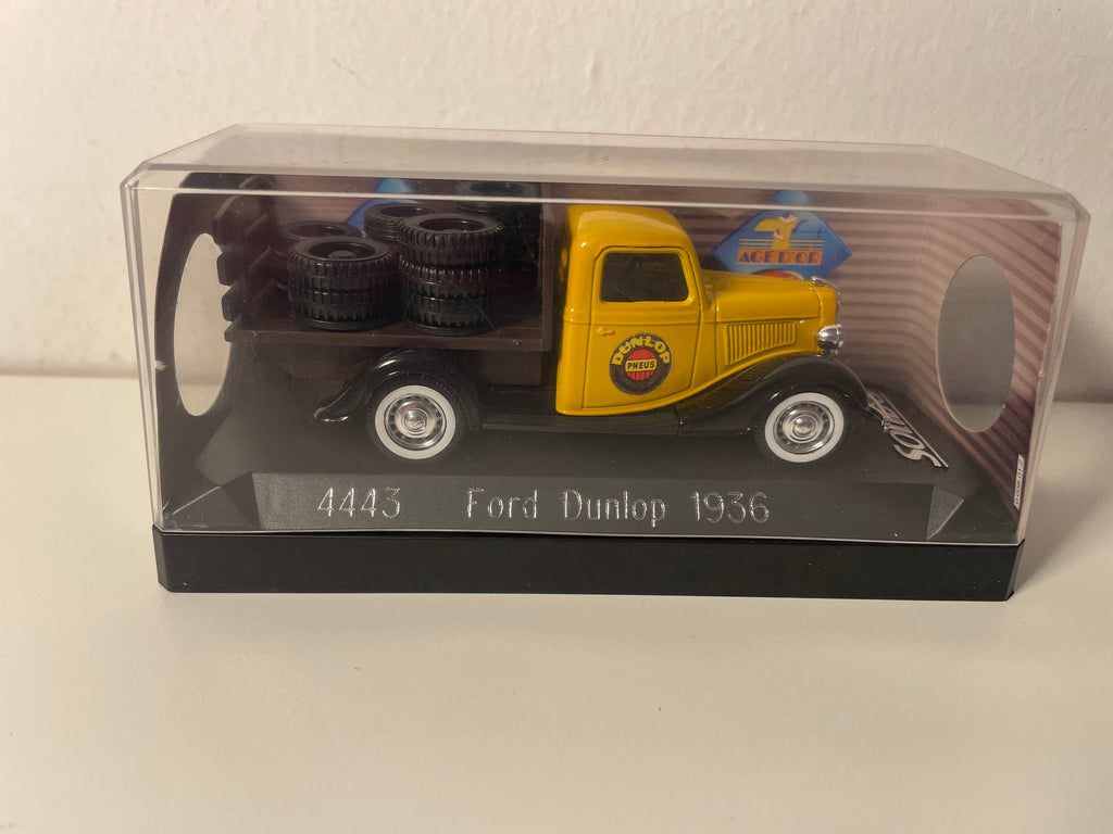Ford Plateau Gelb und Schwarz von 1936 (Dunlop-Werbung) mit Reifen - Solido Referenz 4443 (mit Kartonverpackung)