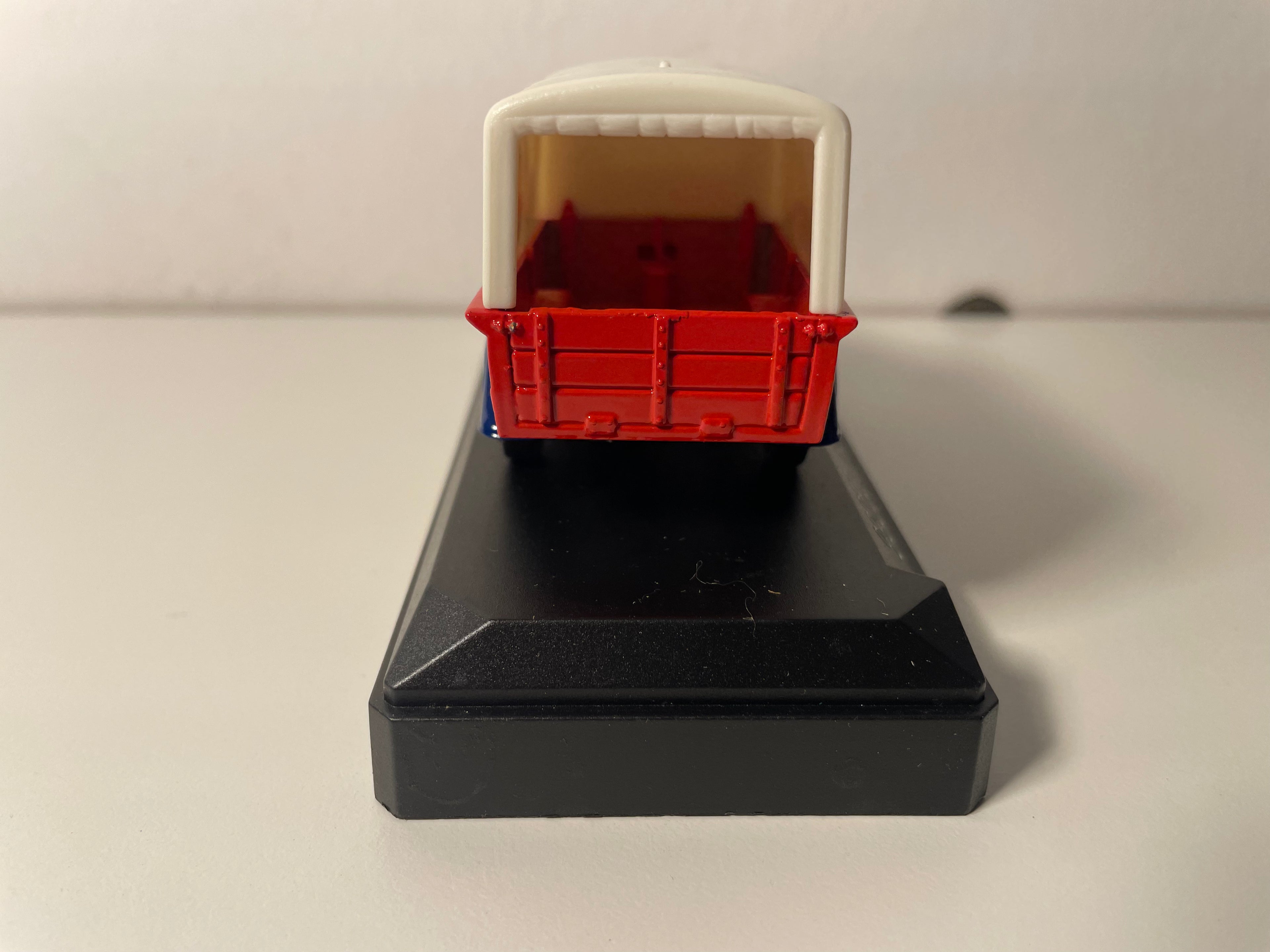 Ford pick-up Truck bâché rouge et bleu et bâche blanc cassé avec publicité PEPSI-COLA - Solido référence 99056 (avec boite en carton)