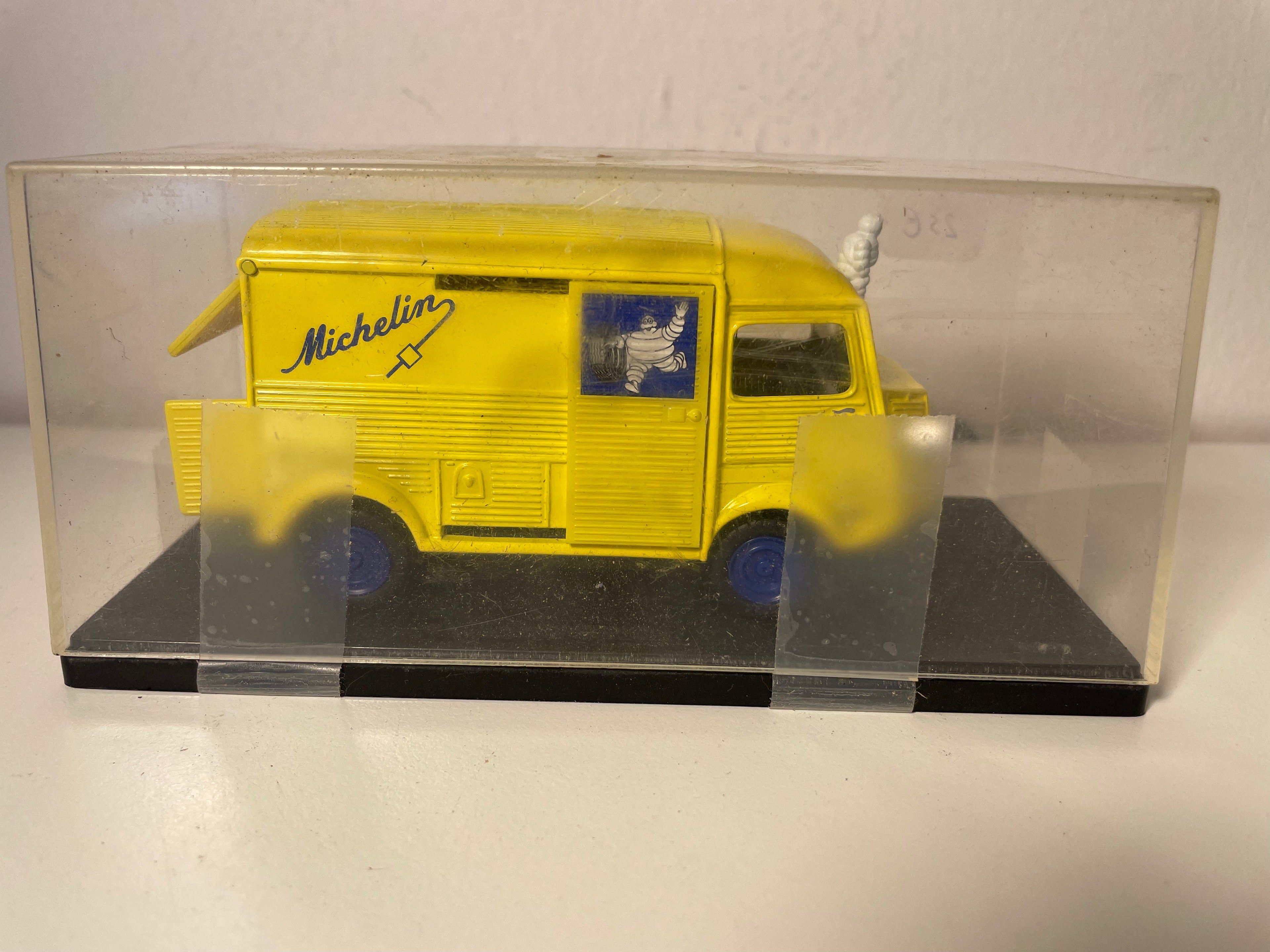 Citroën type H jaune MICHELIN (collection Les petits utilitaires français)