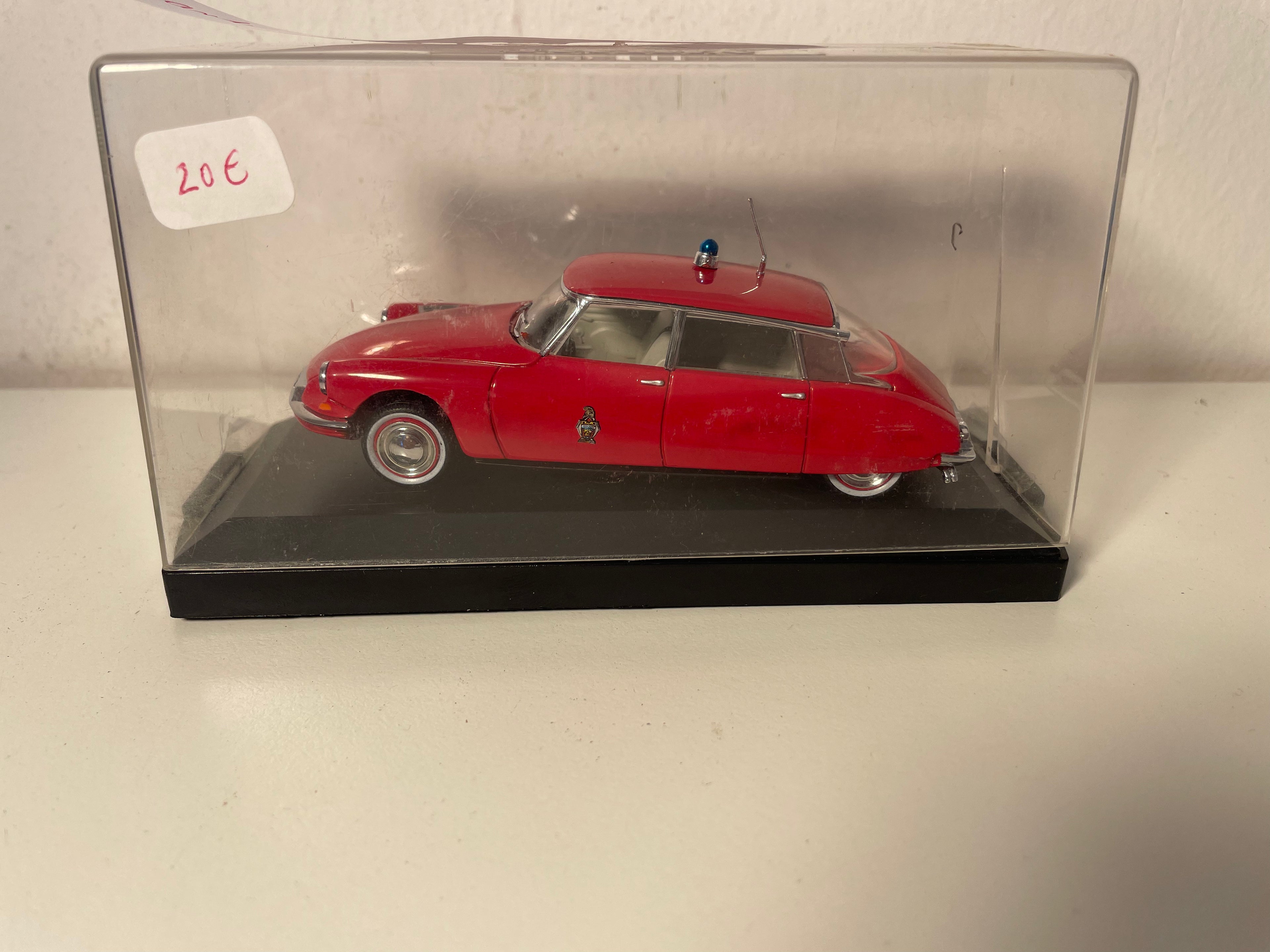 Citroën DS rout d'Feier
