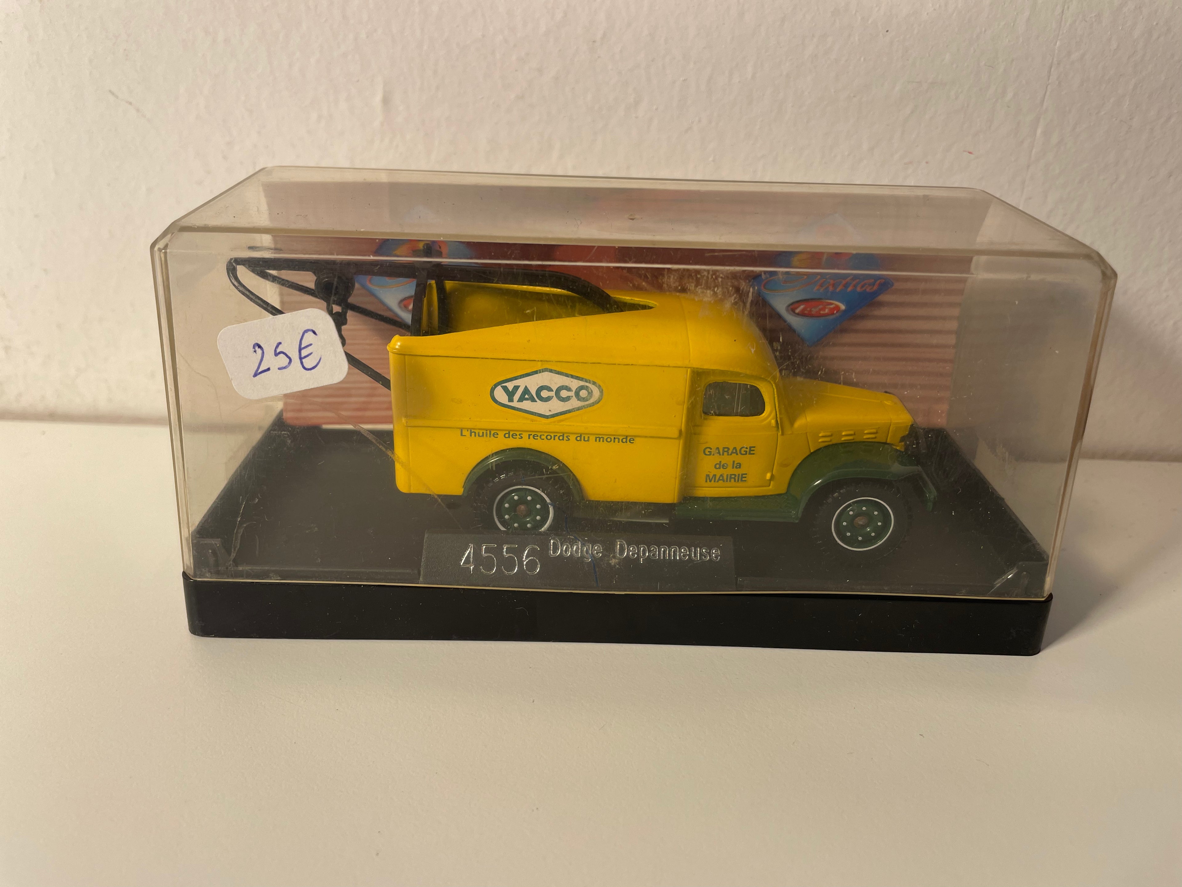 Dodge carro attrezzi giallo e verde del 1960 YACCO - Solido riferimento 4556 (scatola di cartone rosa)