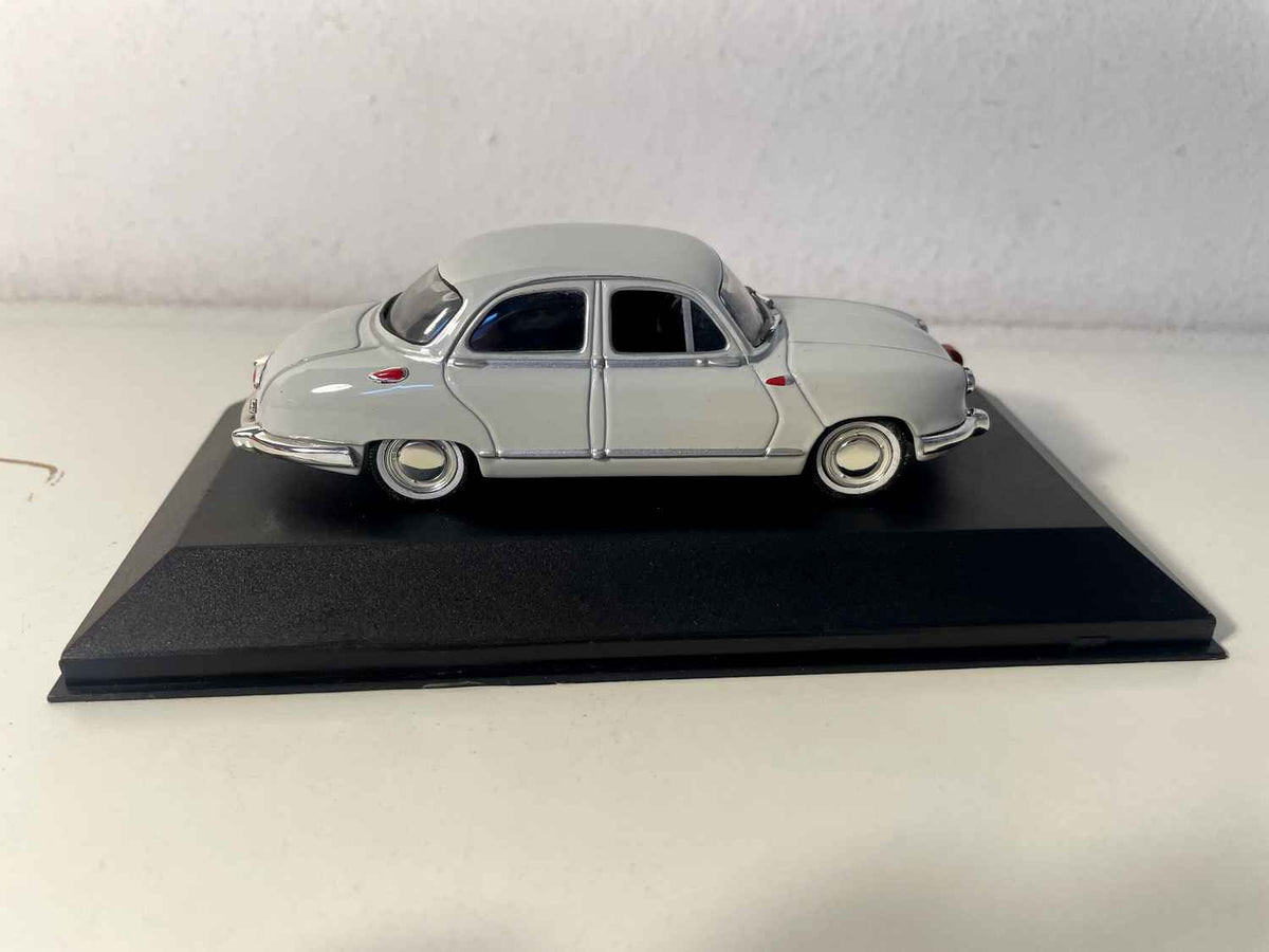 Panhard Dyna Z1 Berlina gris - NOSTALGIE referencia N013