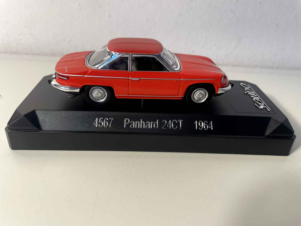 Panhard 24CT rouge de 1964 (Solido référence 4567)