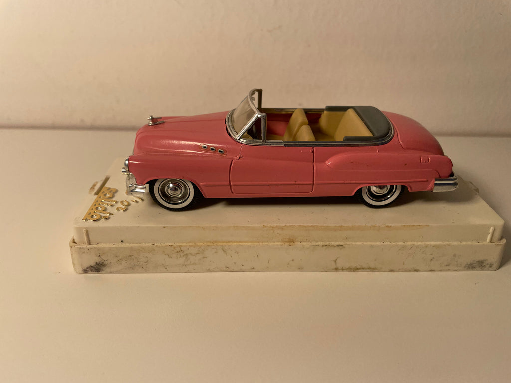 Buick Super Cabriolet Rosa de 1950 - Referência Solido 4511