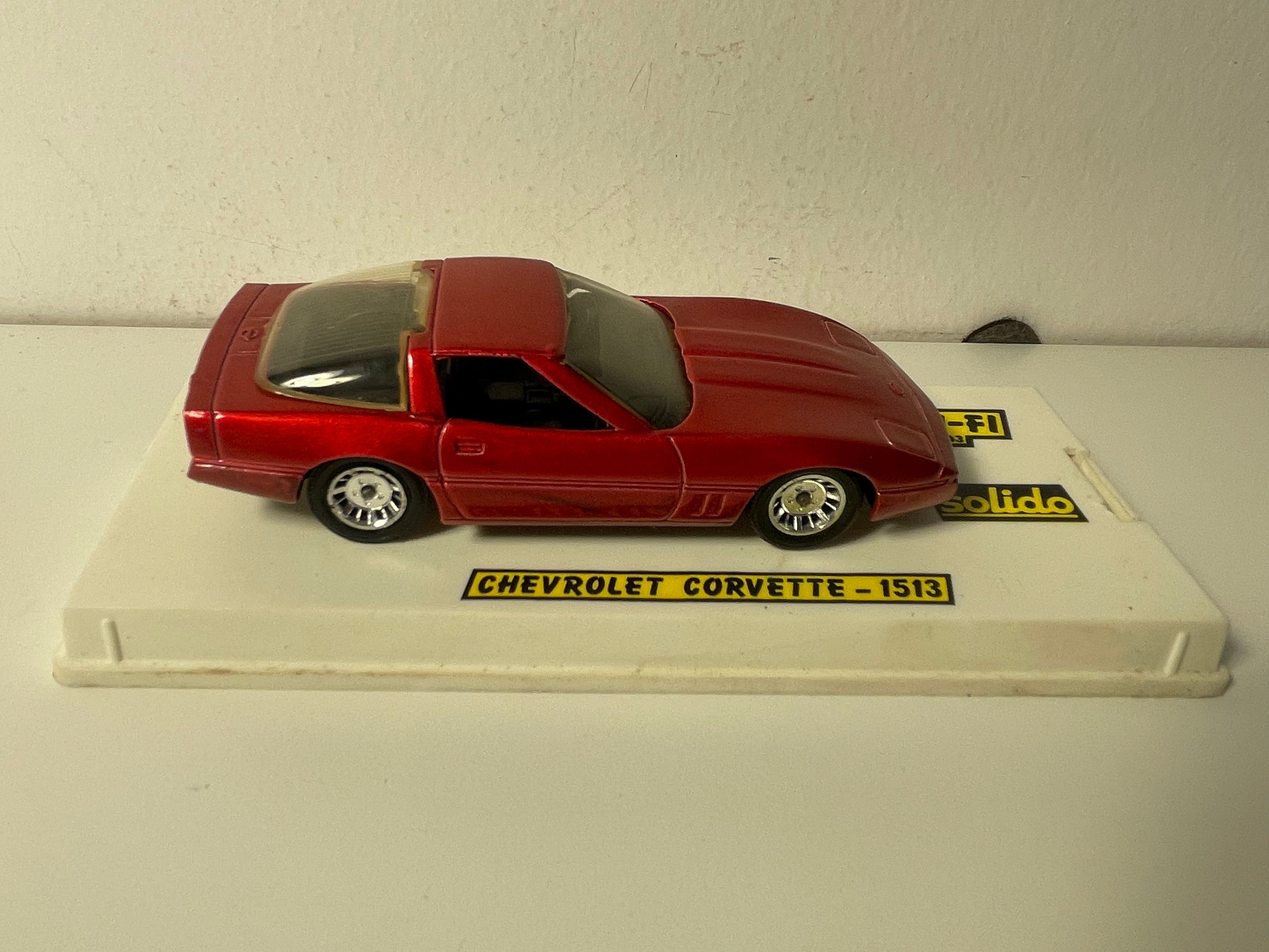 Chevrolet Corvette rouge - Solido référence 1513 (voiture américaine)
