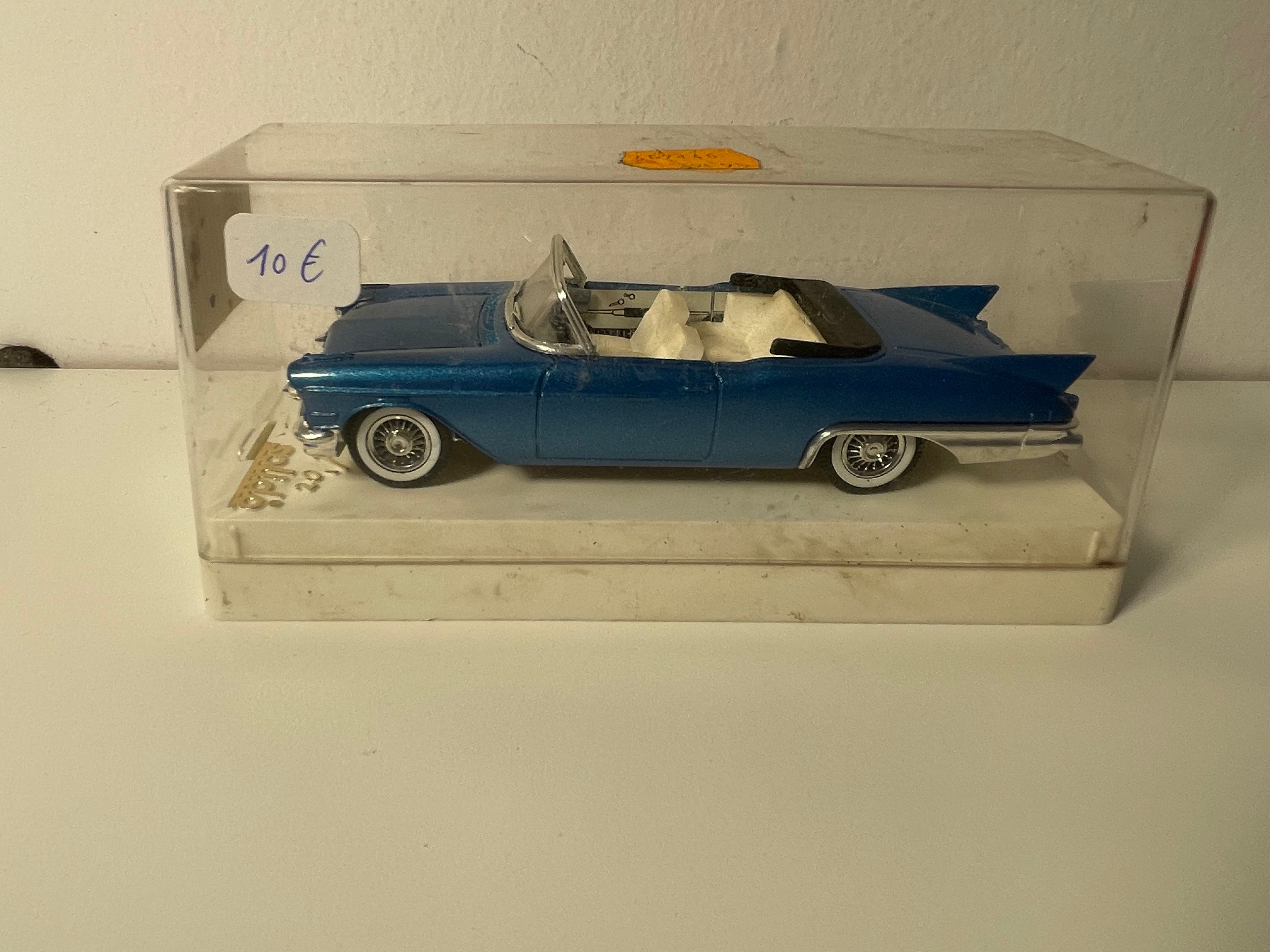 Cadillac Biarritz Cabriolet Bläich - Solido Referenz 4500