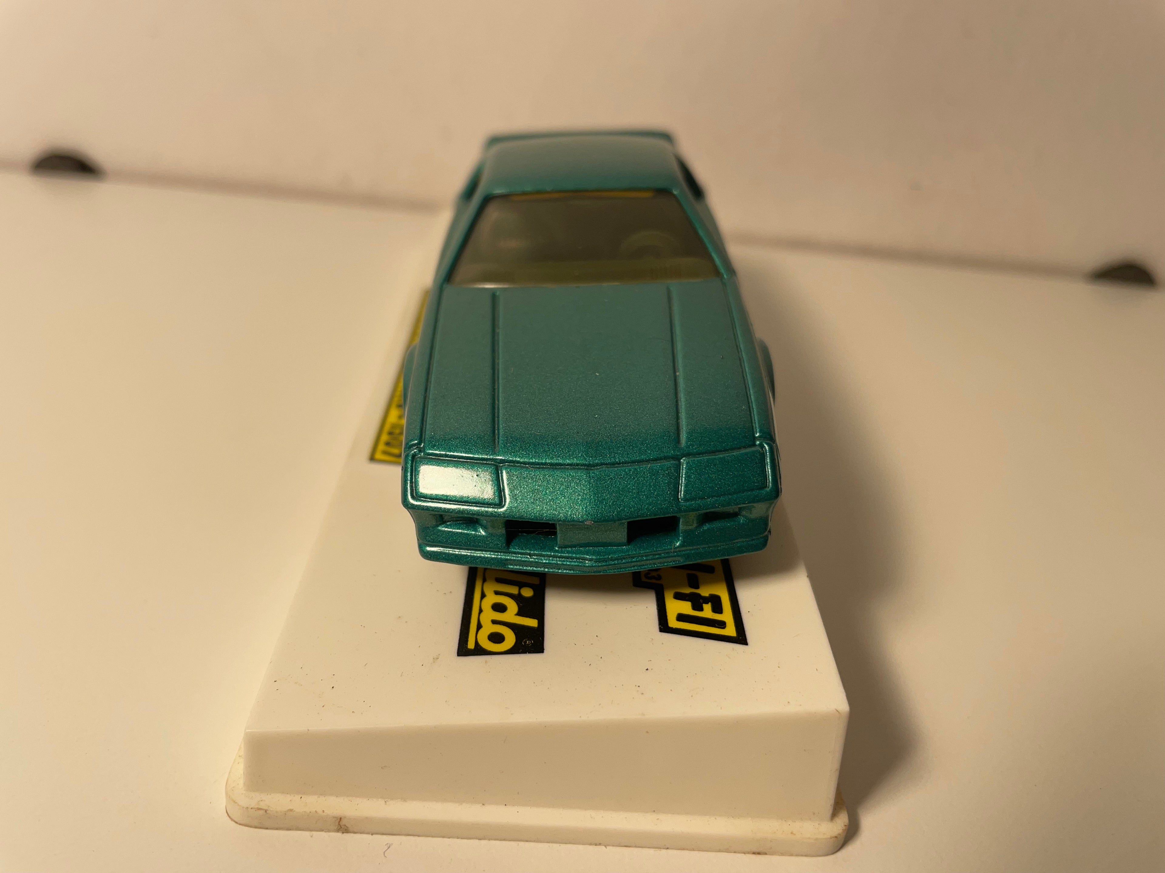 Chevrolet Camaro zielona - Solido nr 1507