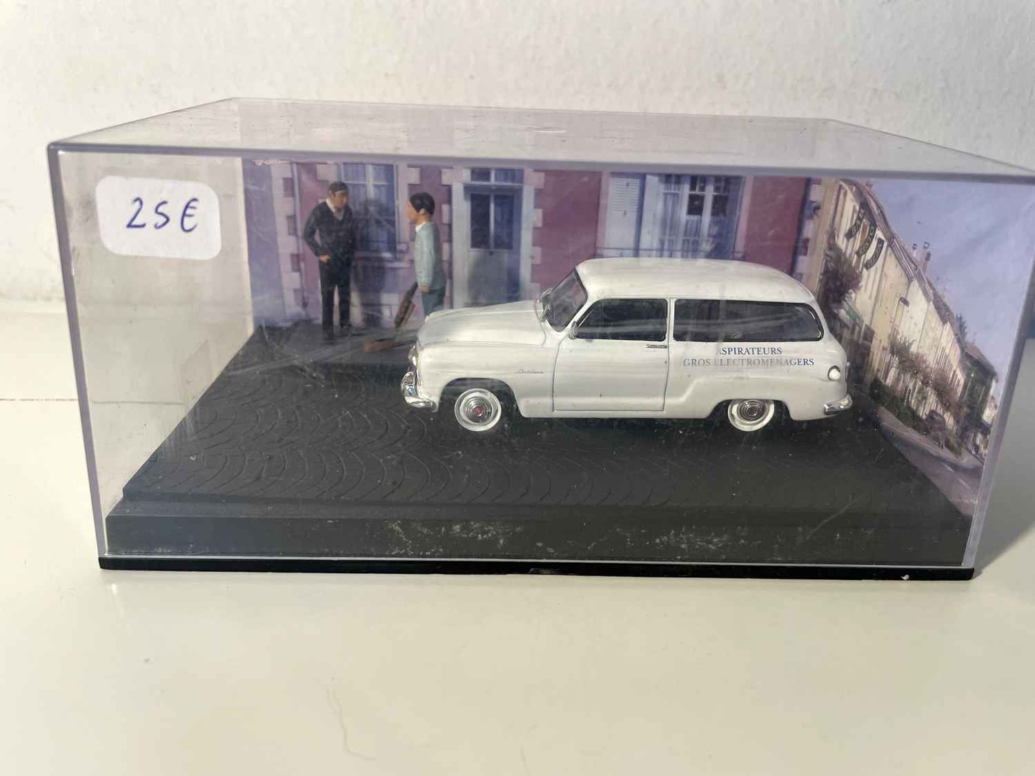 Simca Aronde Châtelaine branco - The Nationale 7 - A rota azul