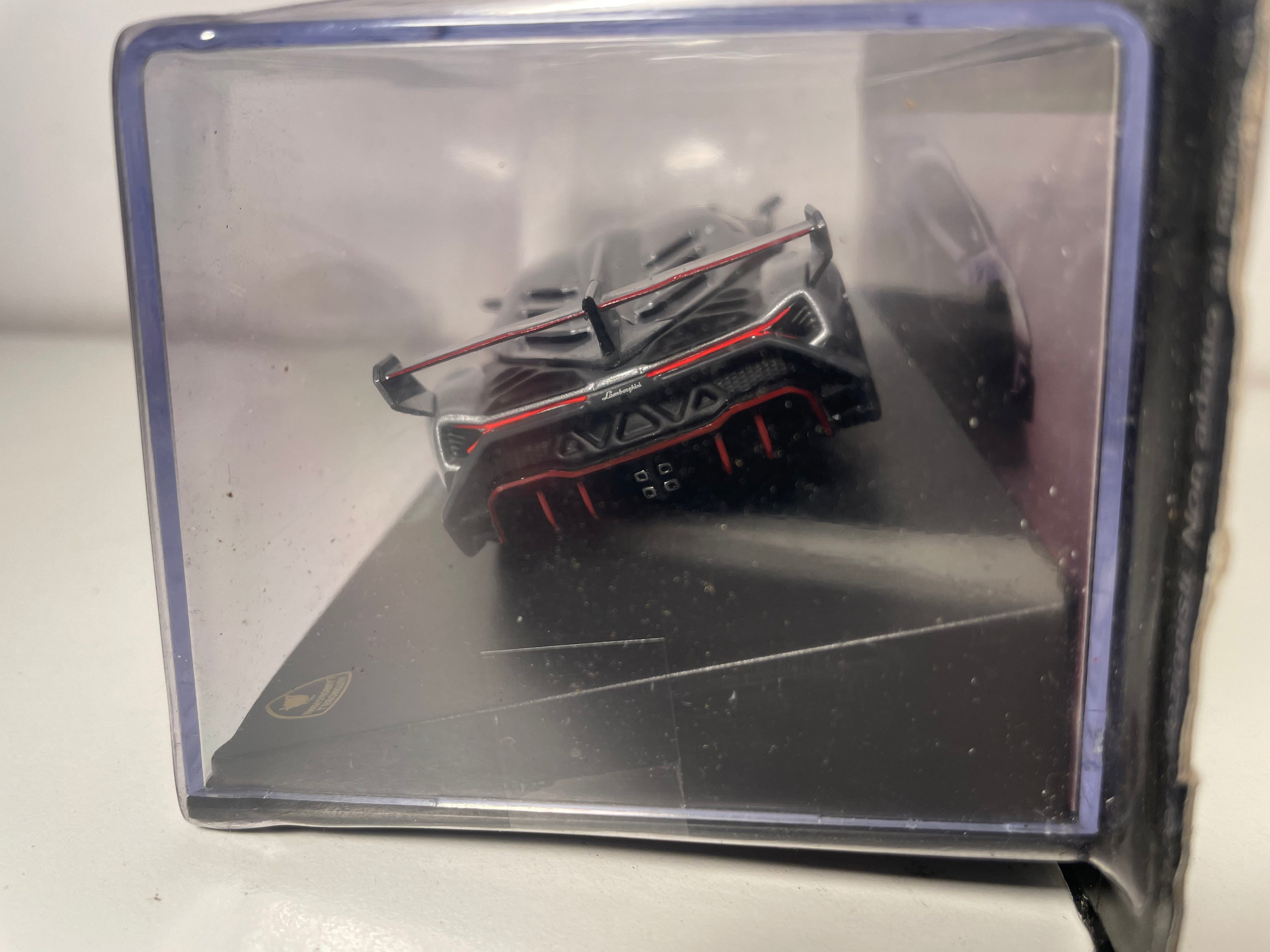 Lamborghini Veneno gro vu 2013