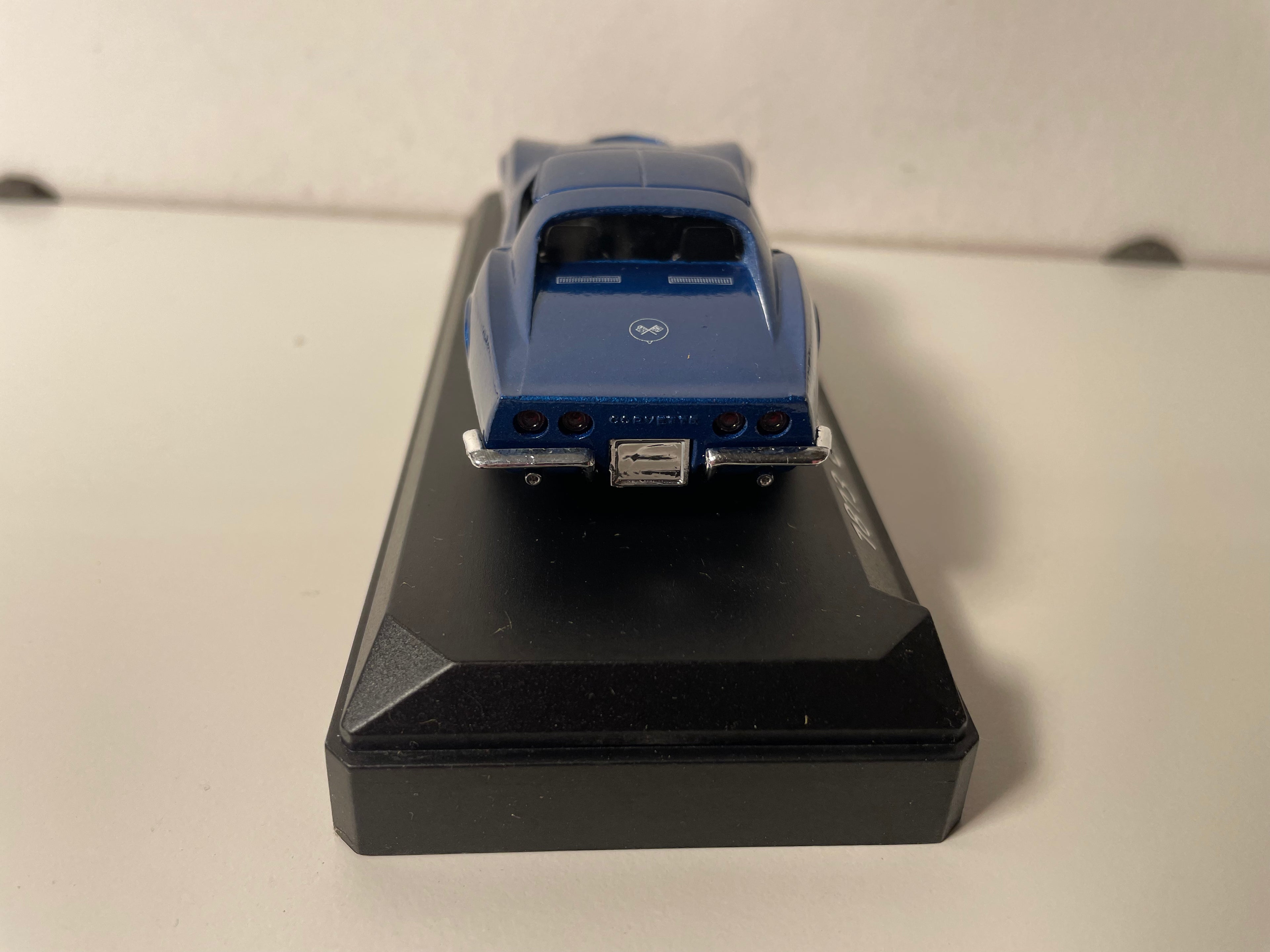 Chevrolet Corvette bleue de 1968 - Solido référence 1813 (voiture américaine)