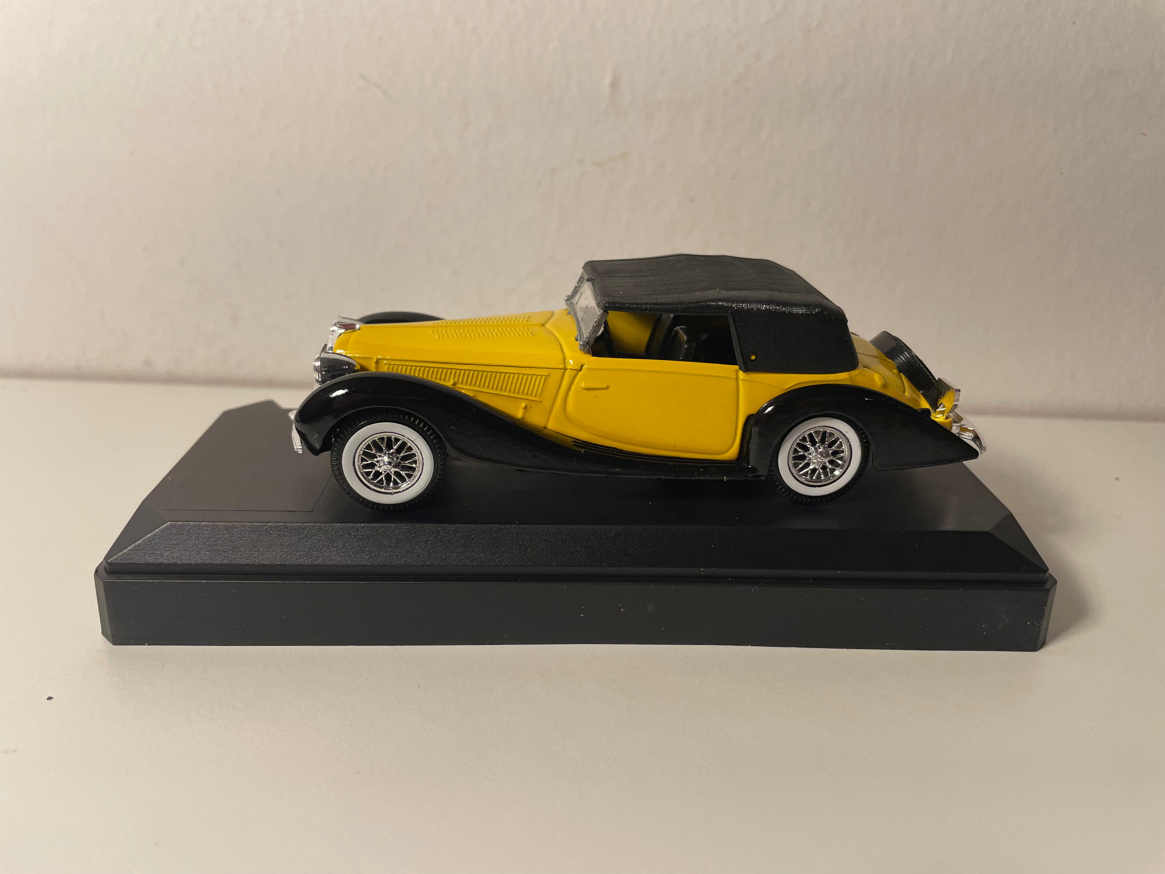 Delahaye 135 M jaune et noir - Solido référence 4048