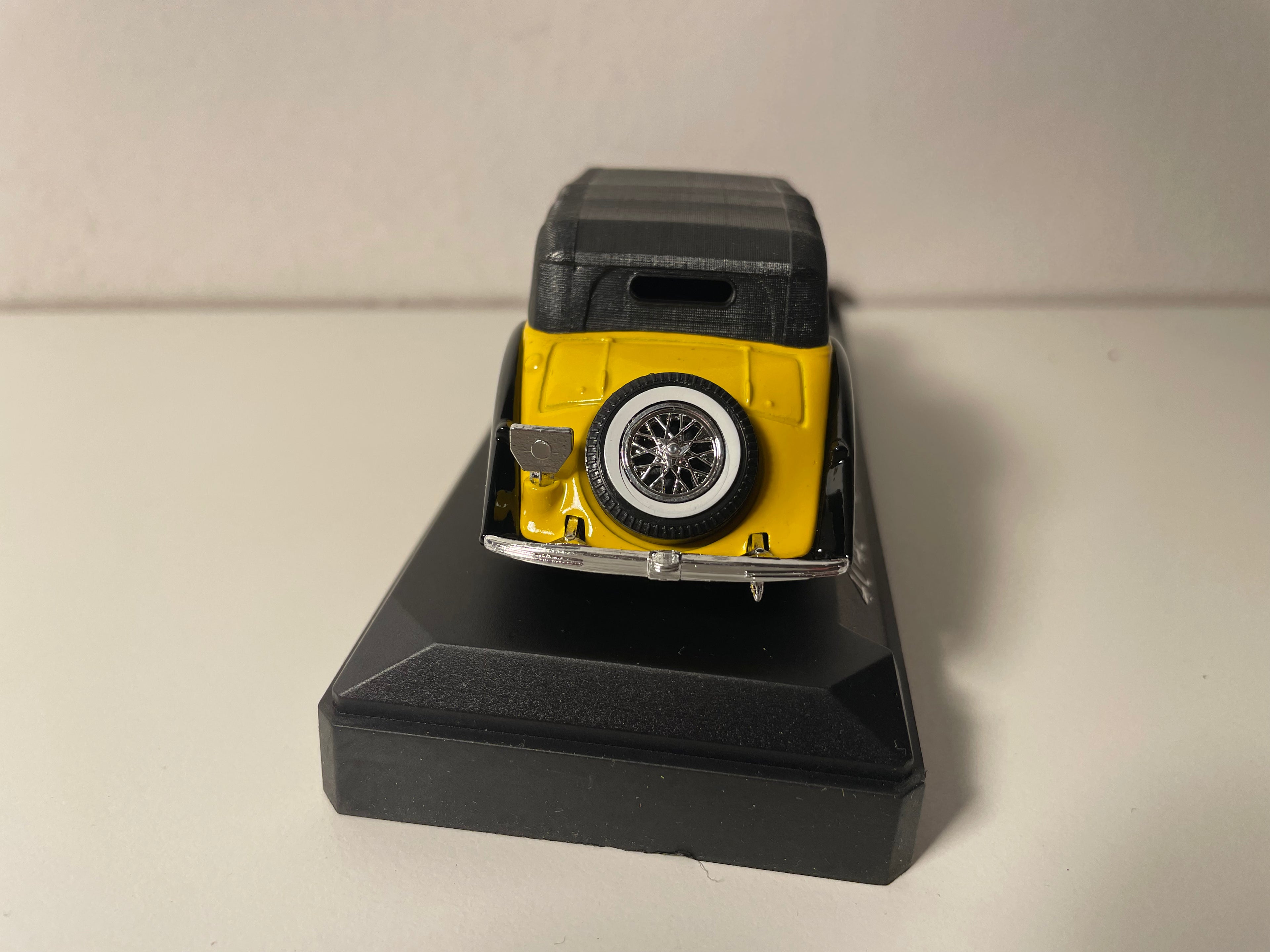 Delahaye 135 M jaune et noir - Solido référence 4048