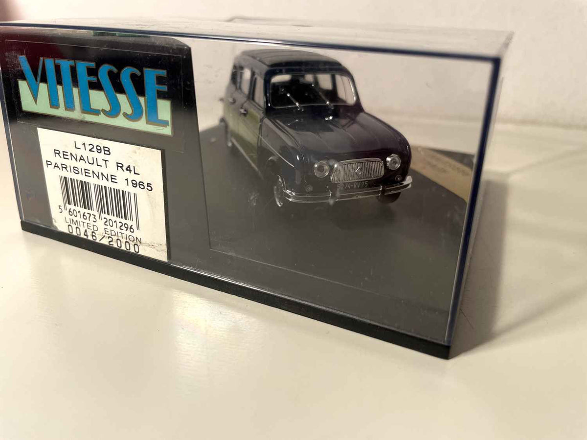 Renault 4L Parisienne azul oscura con cuadros verdes y amarillos de 1965 - Referencia Vitesse L129B (caja cuadrada)