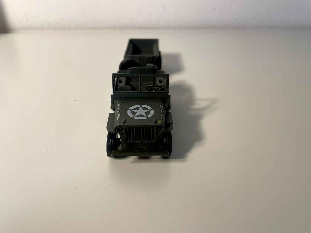 Willys Jeep a säin Unhänger - Solido