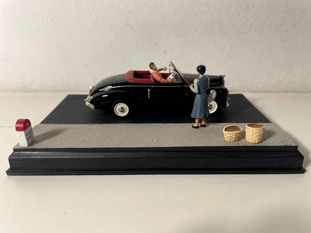 Peugeot 203 cabriolet black - La Nationale 7 - the blue road