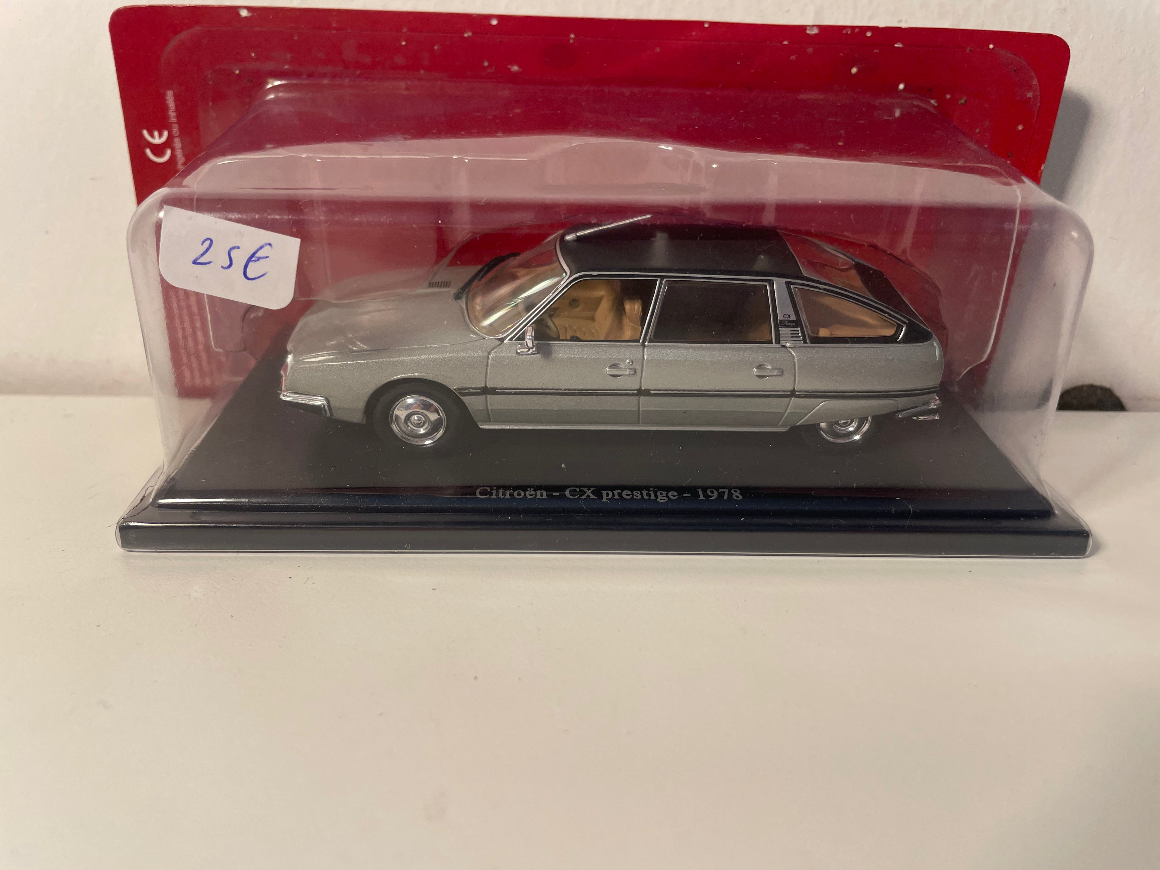 Citroën CX Prestige grise et toit noir de 1978 (blister)