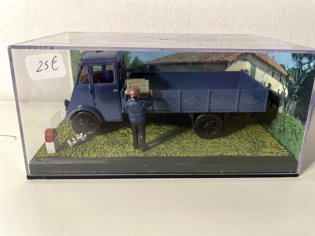 Renault camion AHN plateau bleu - La Nationale 7 - la route bleue