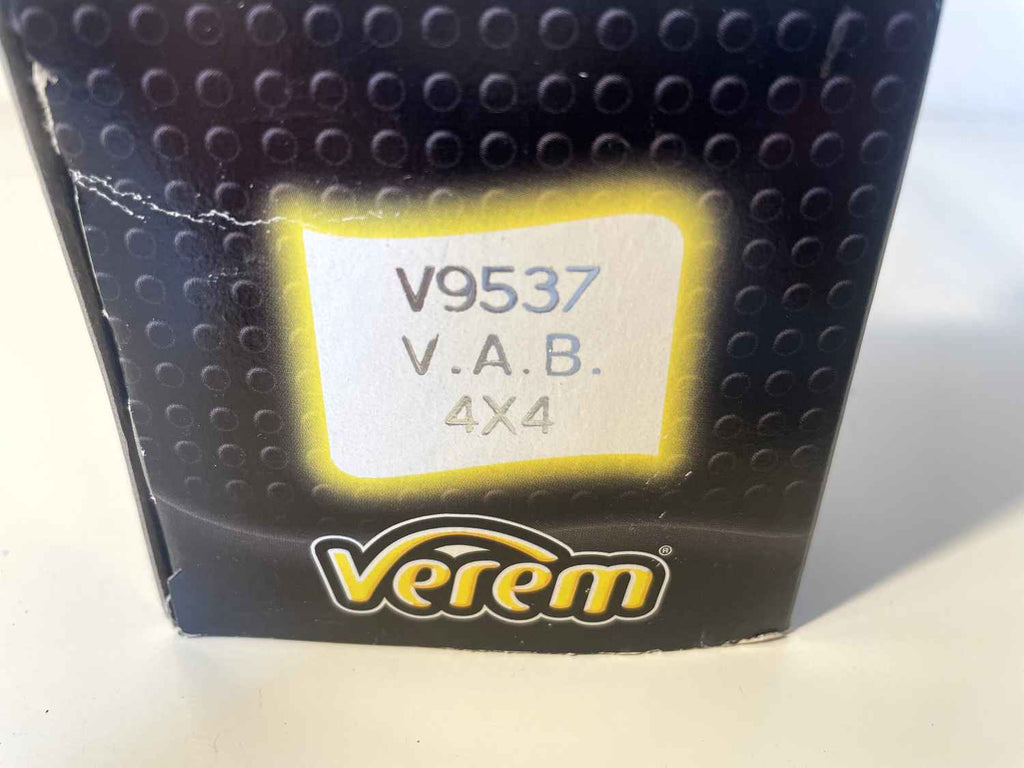 VAB 4x4 V9537 military vehicle - Vérem
