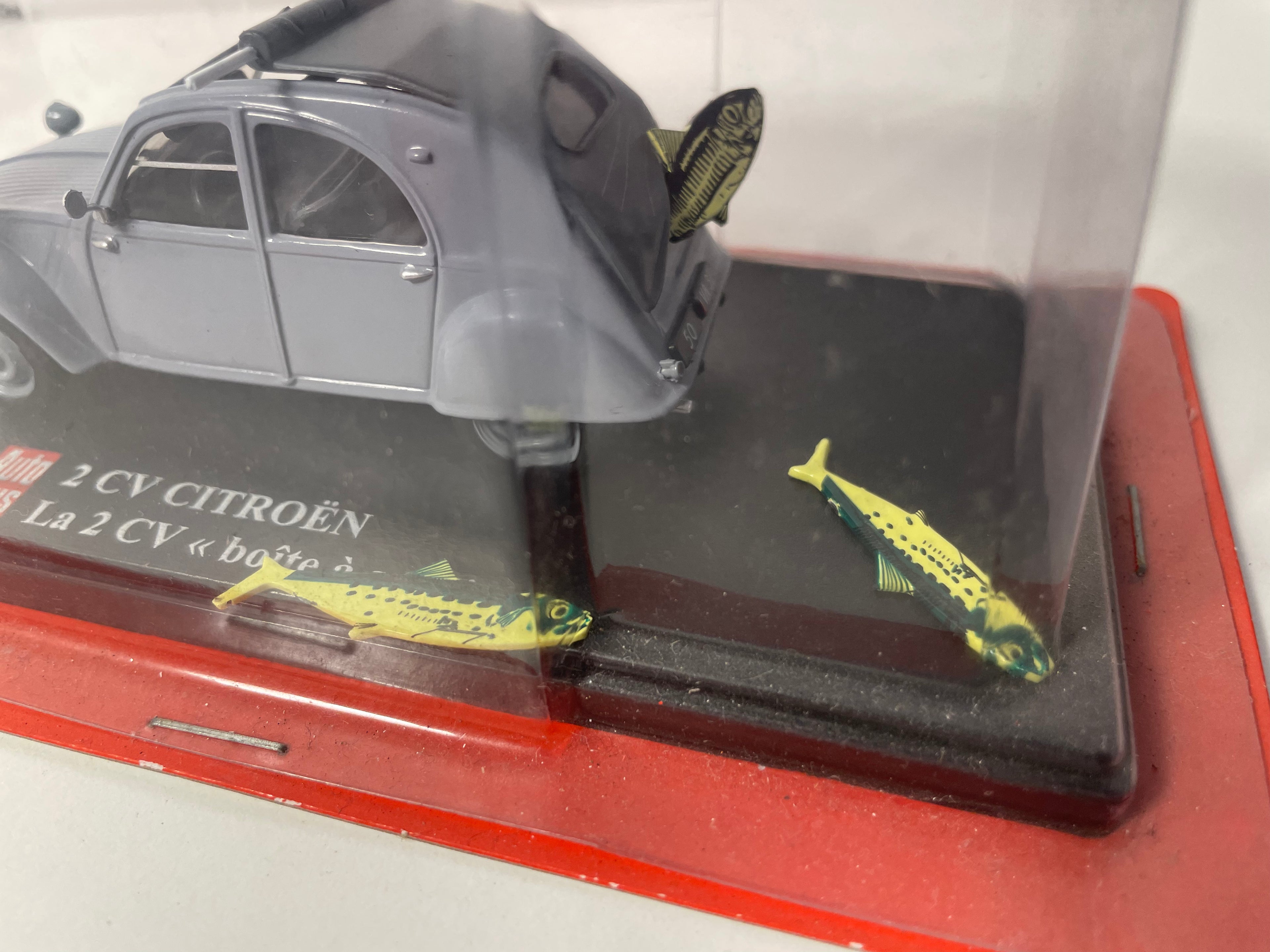 Citroën 2 CV sardine box