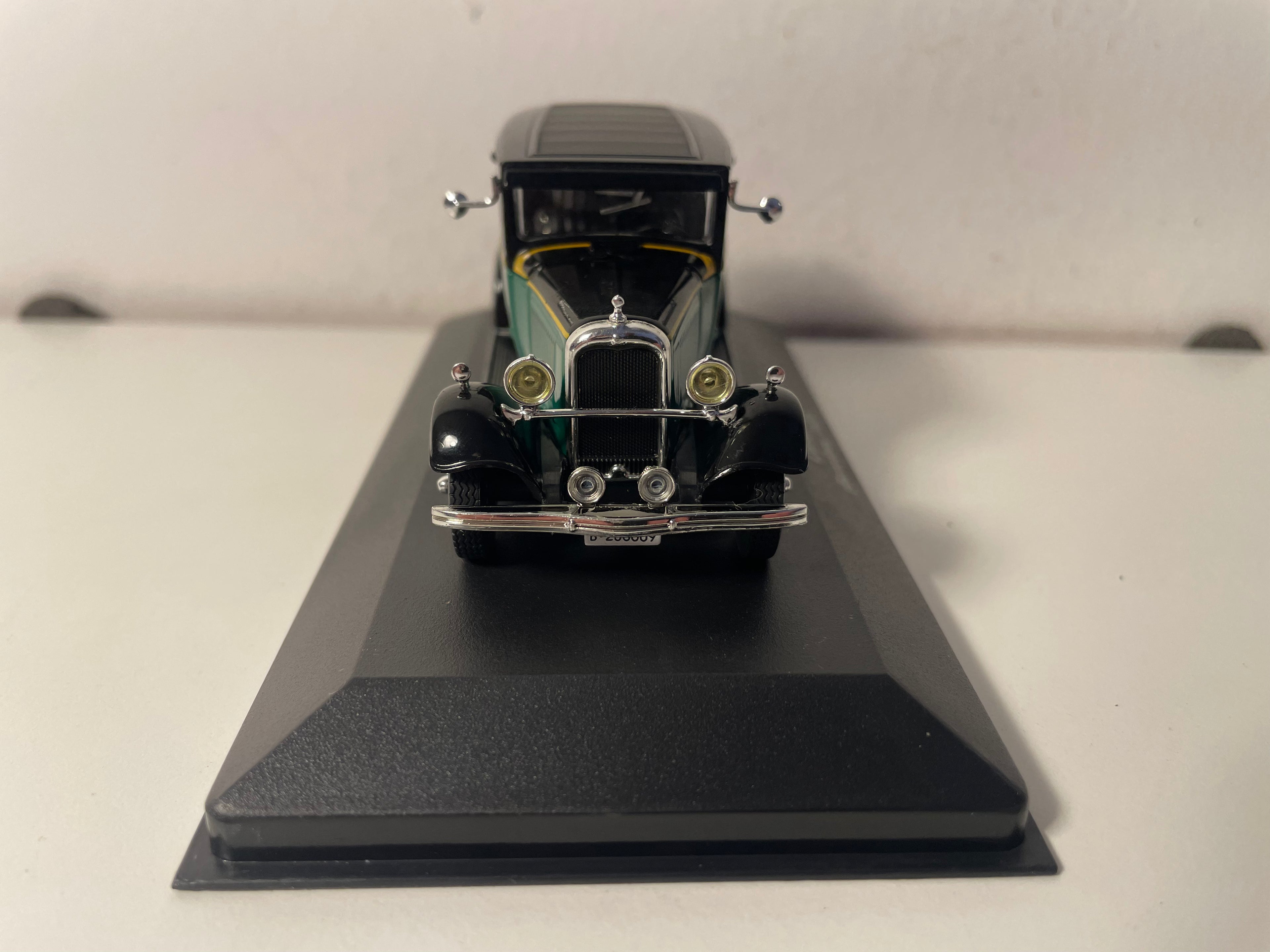 Citroën C4 verte et noire de 1928 - Taxi à Barcelone (Espagne)