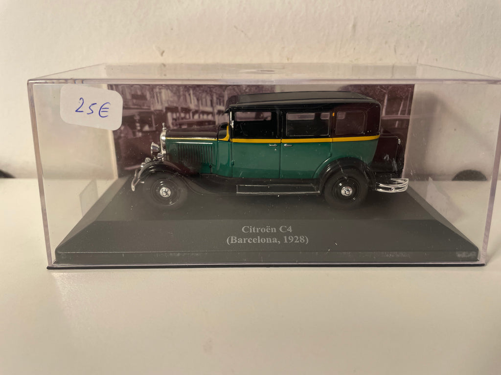 Citroën C4 verte et noire de 1928 - Taxi à Barcelone (Espagne)