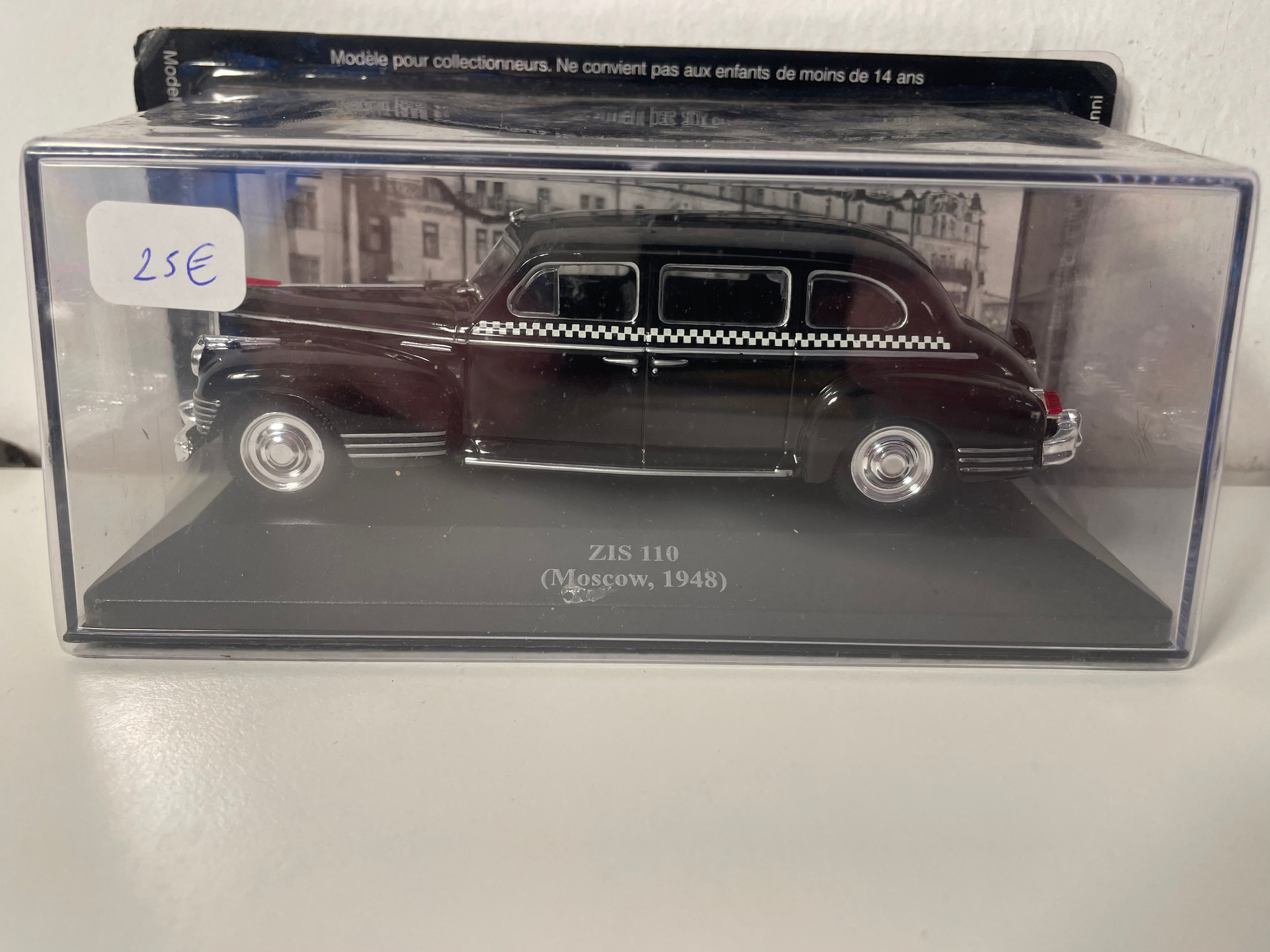 ZIS 110 nera del 1948 - auto russo
