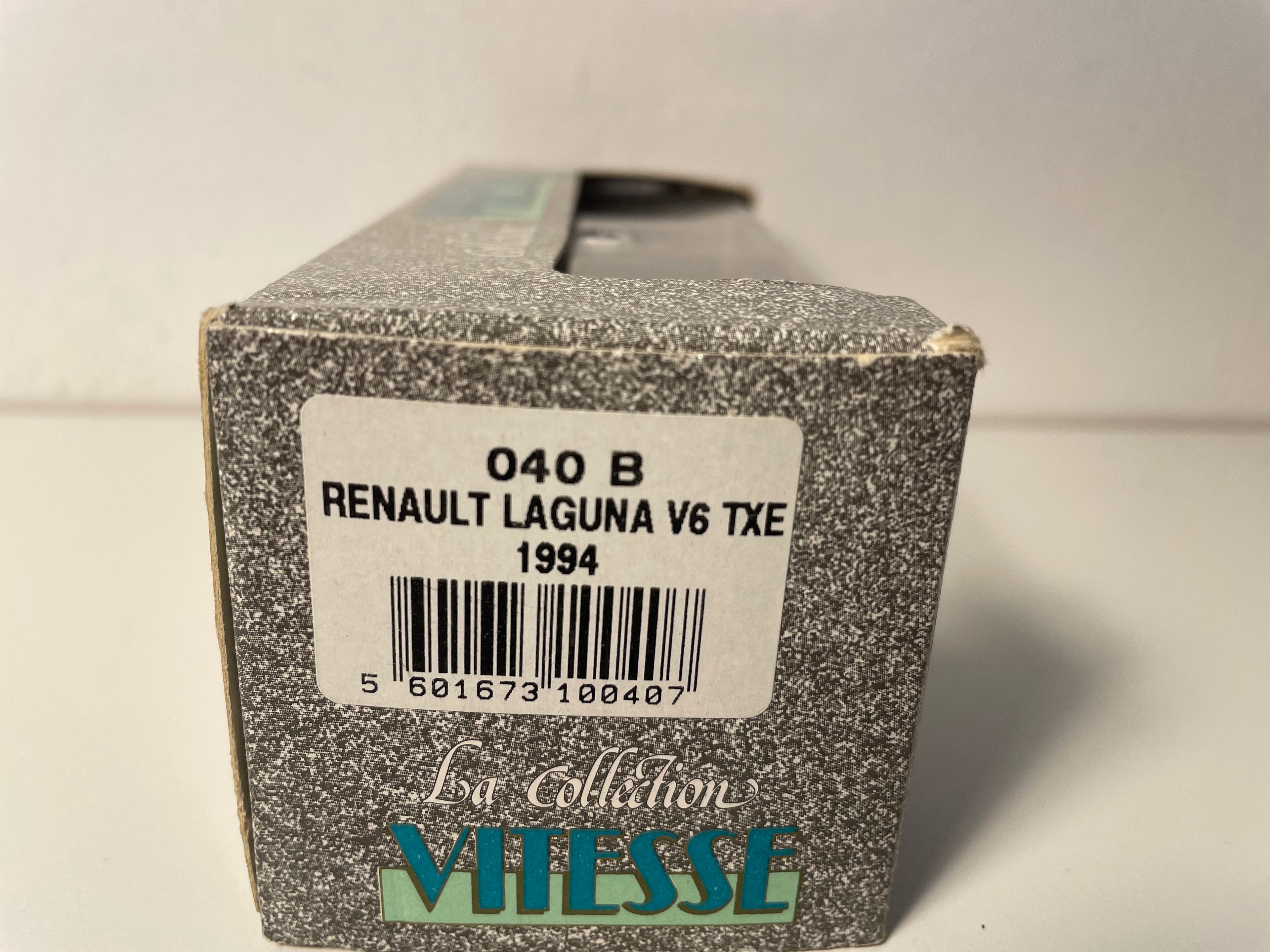 Renault Laguna V6 TXE ciemnoczerwony/bordowy z 1994 - VITESSE numer referencyjny 040 B