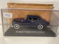 Niebieski Ford Vedette z 1954 roku