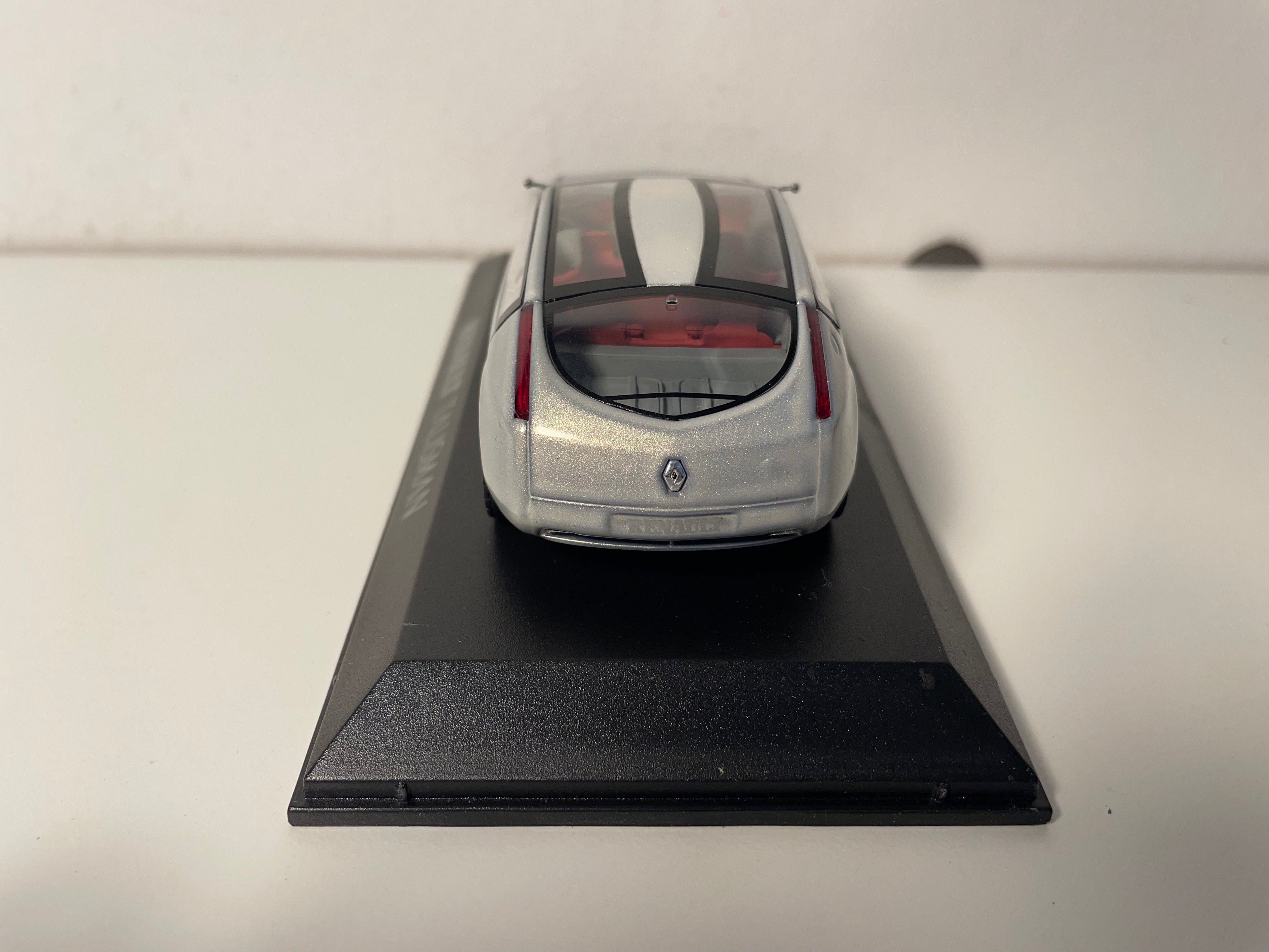 Renault Talisman Grau
