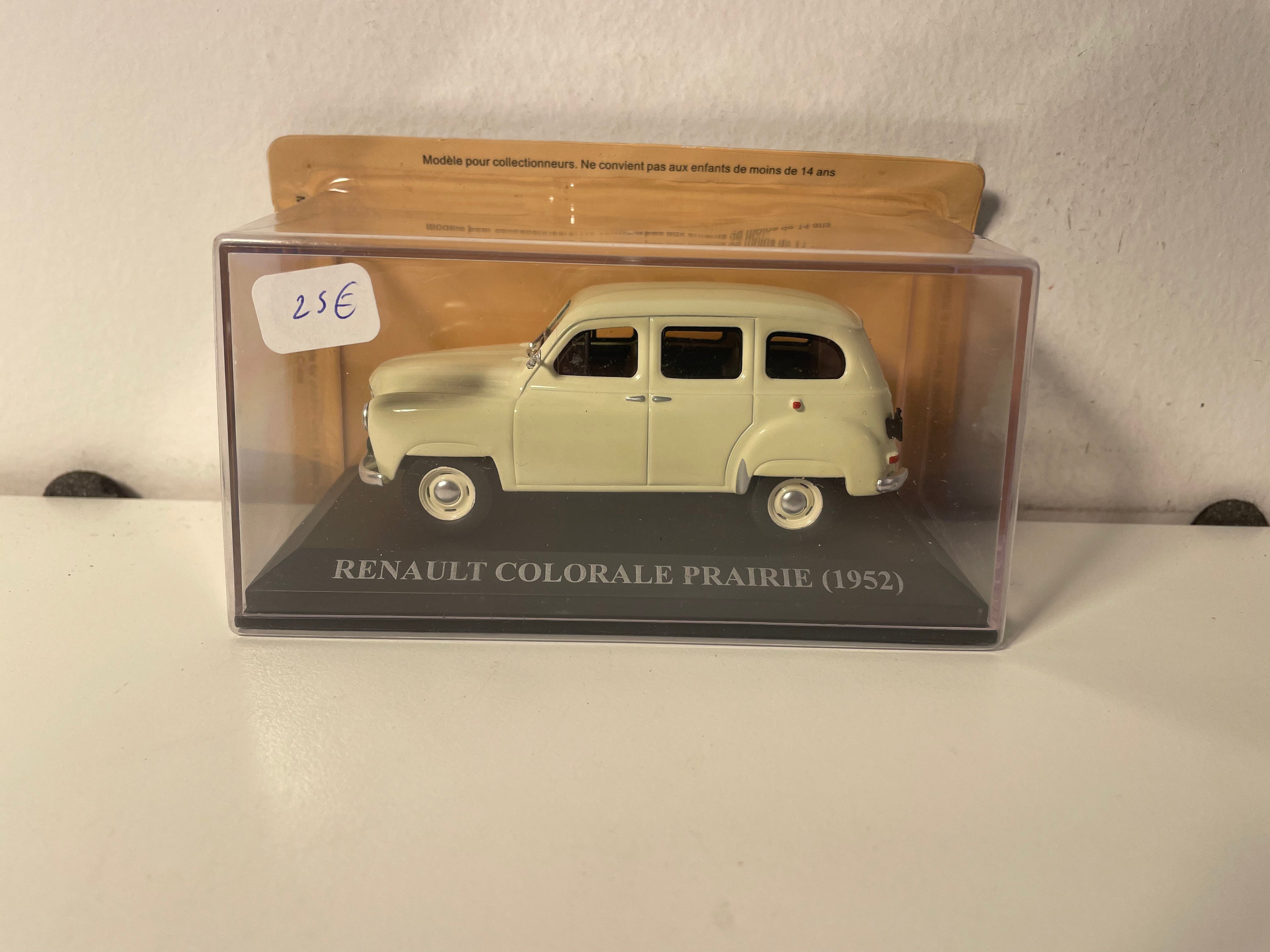 Renault Colorale Prairie creme de 1952
