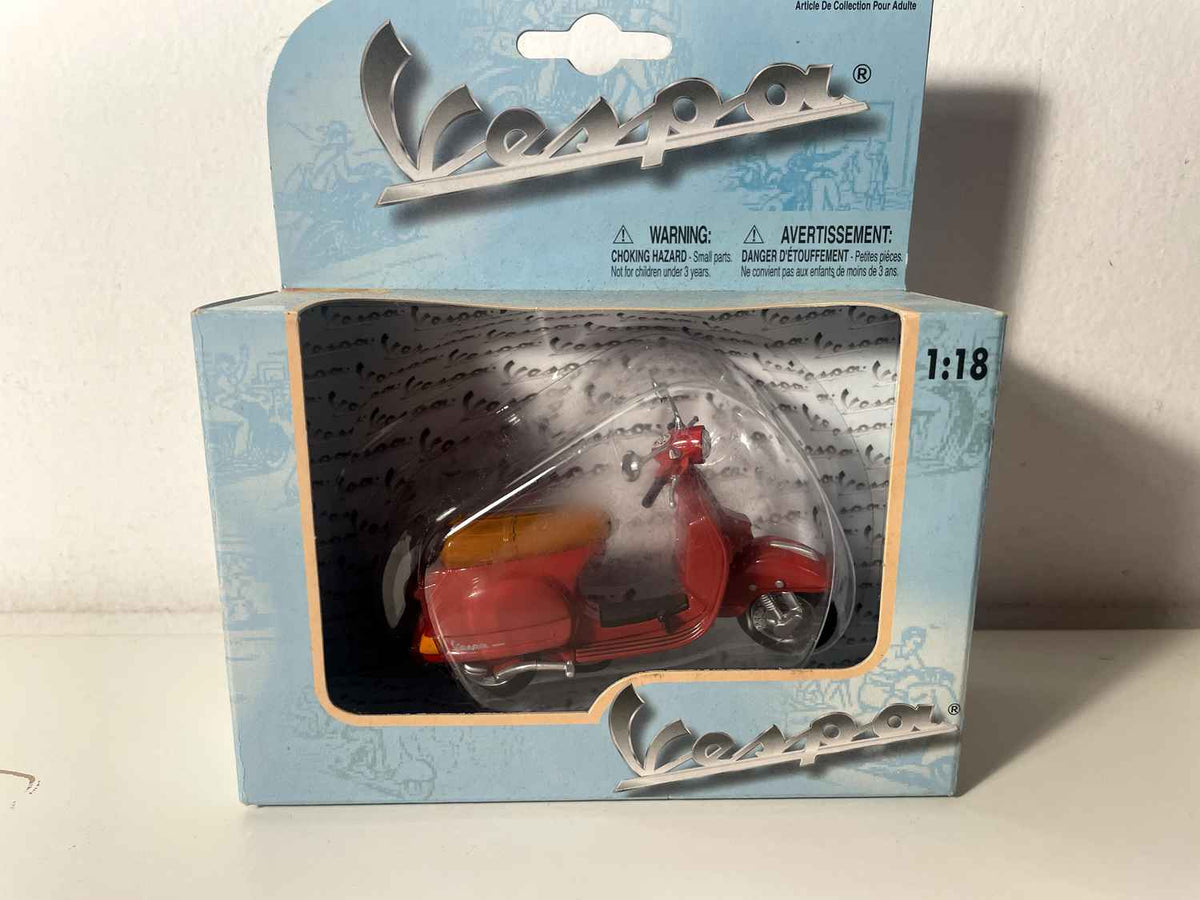 VESPA P150X bordeaux- Maisto