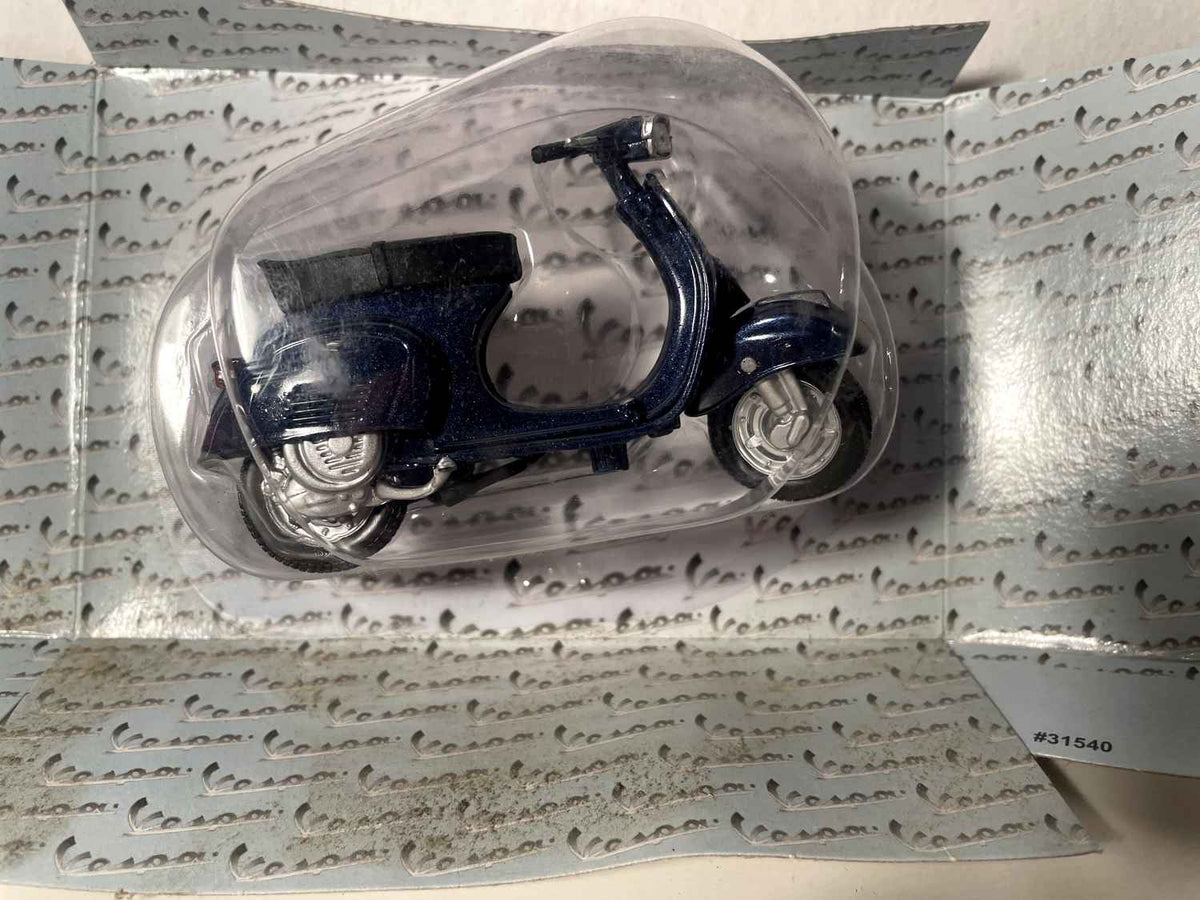 Blue Vespa - Maisto