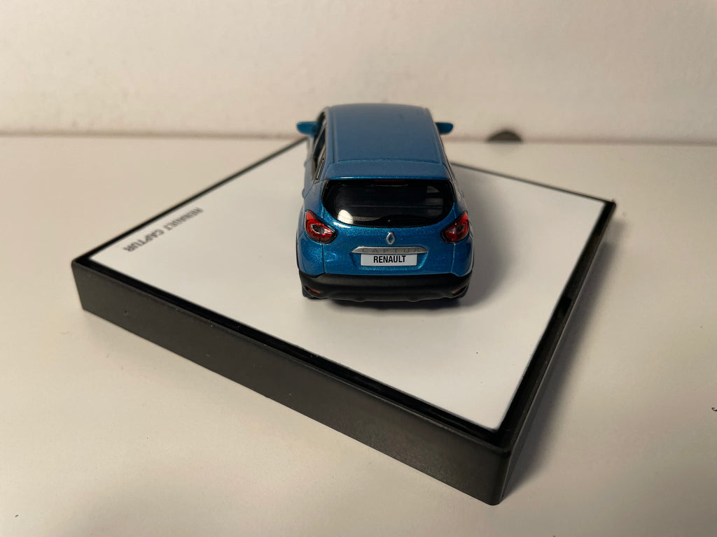Renault Captur bleue - coffret boite carrée