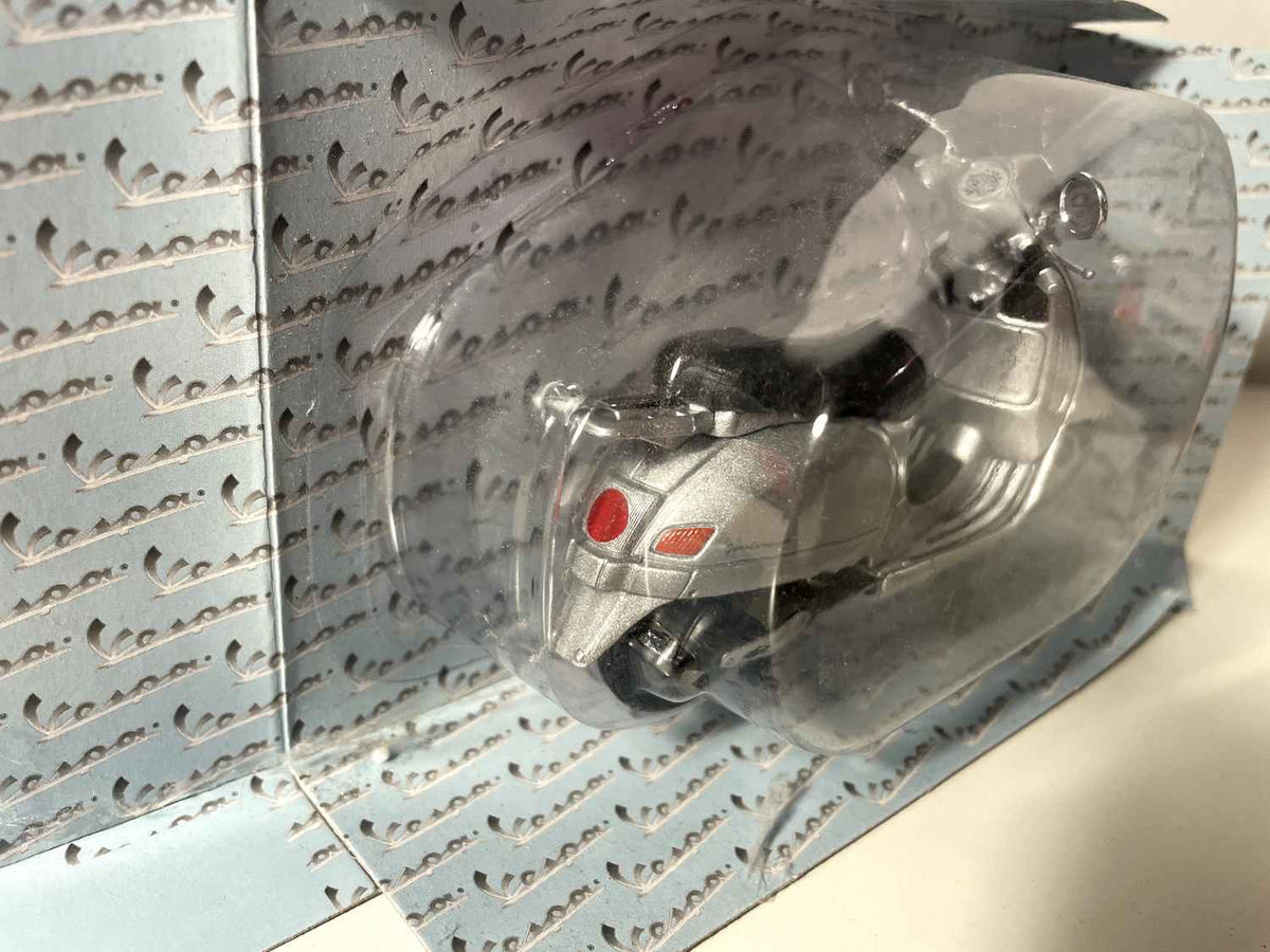 Vespa gris (selle longue) - Maisto