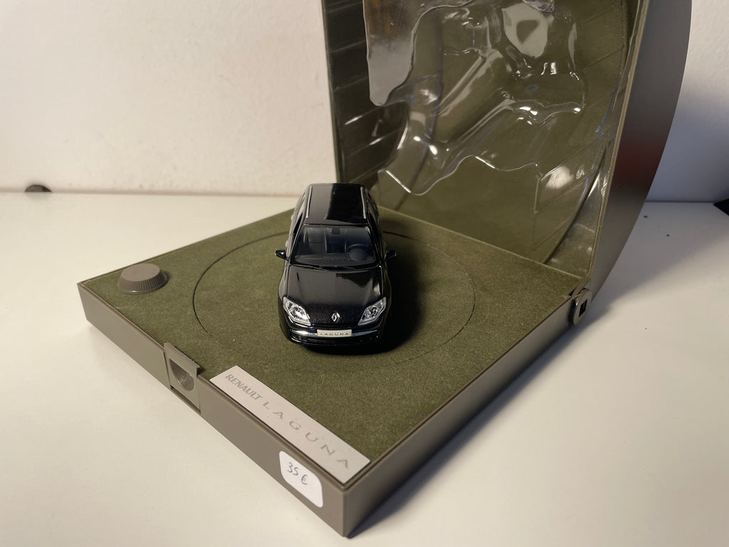 Renault Laguna Estate schwaarz perlé - braune viereckig Box - NOREV