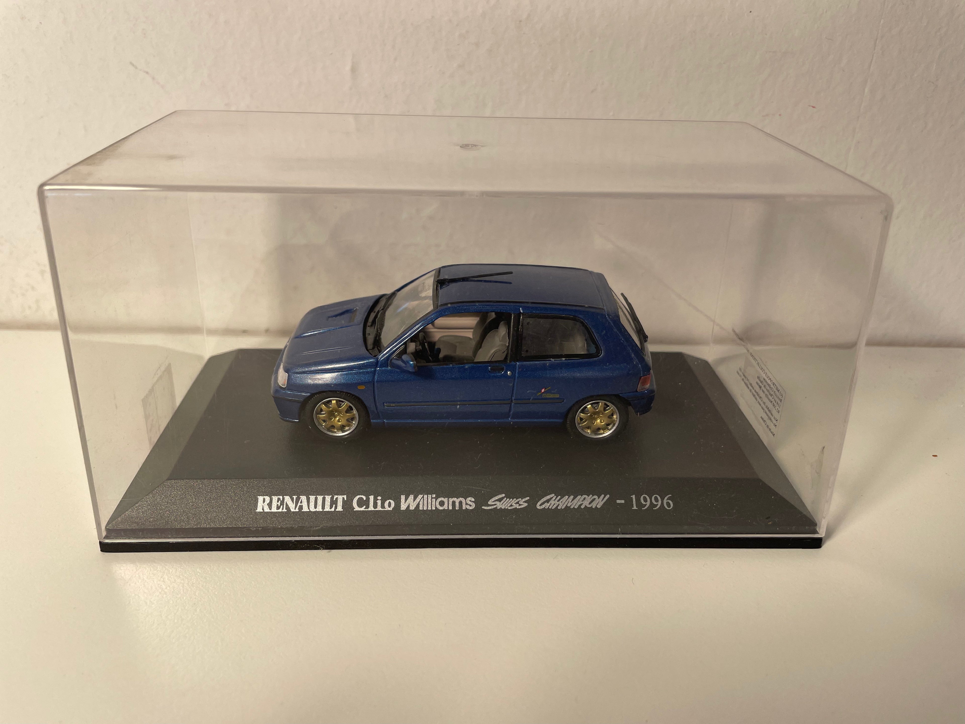Renault Clio Williams Swiss Champion niebieska z 1996 roku